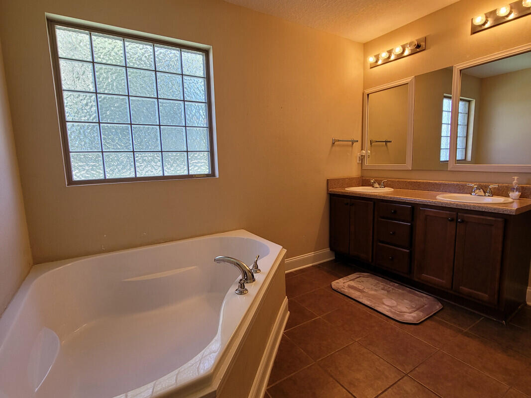 Silver Springs Estates - Residential