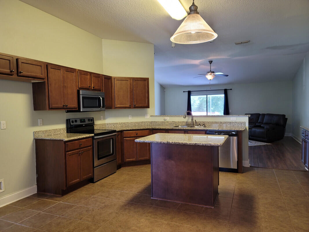 Silver Springs Estates - Residential