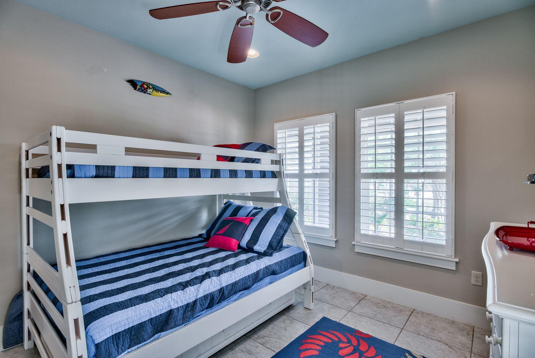 Crystal Shores - Residential