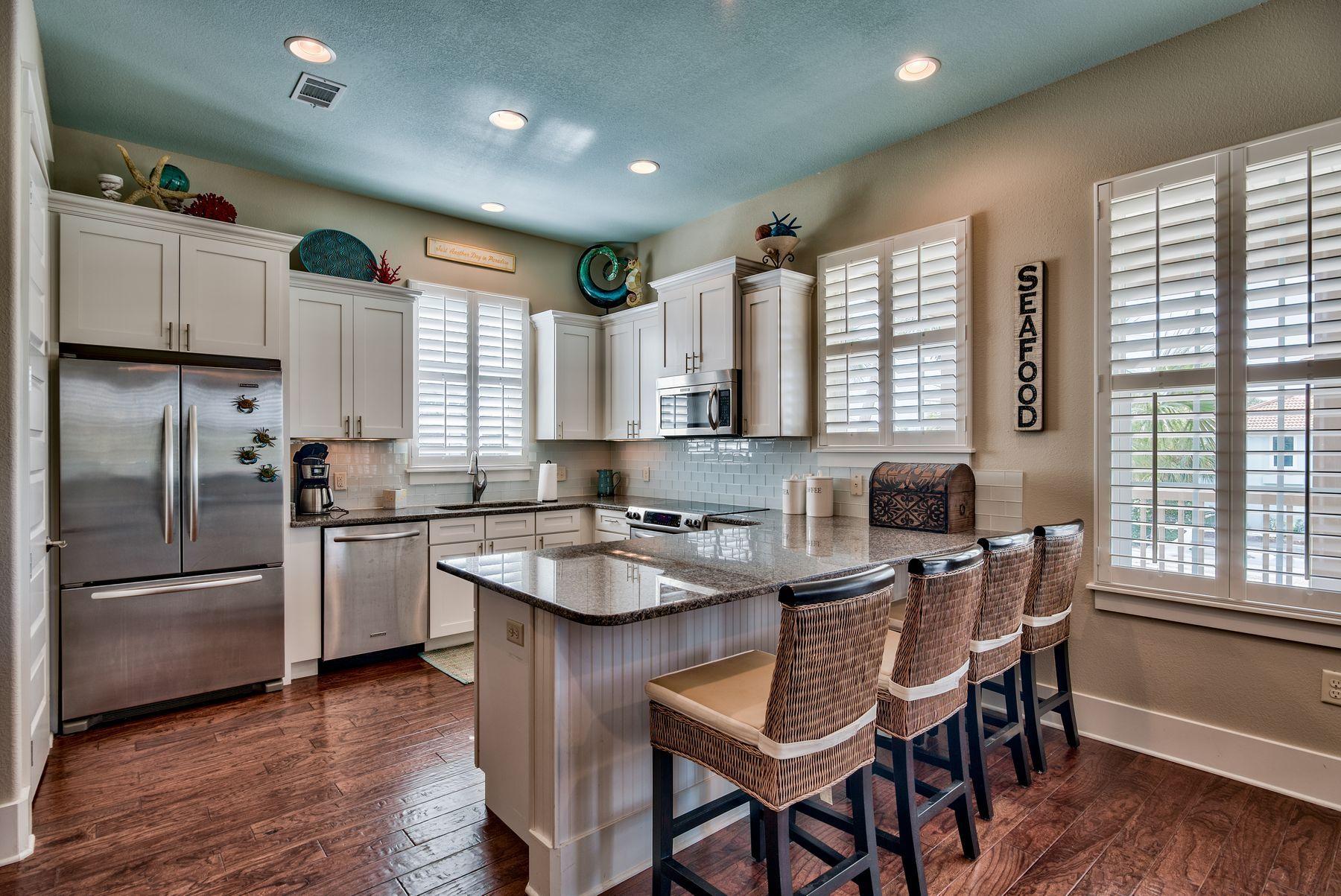 Crystal Shores - Residential