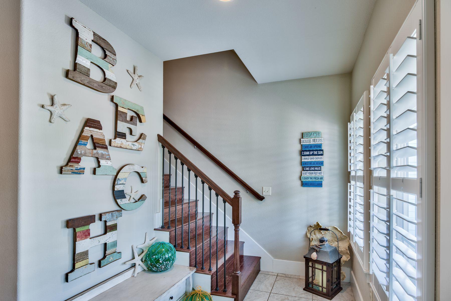 Crystal Shores - Residential