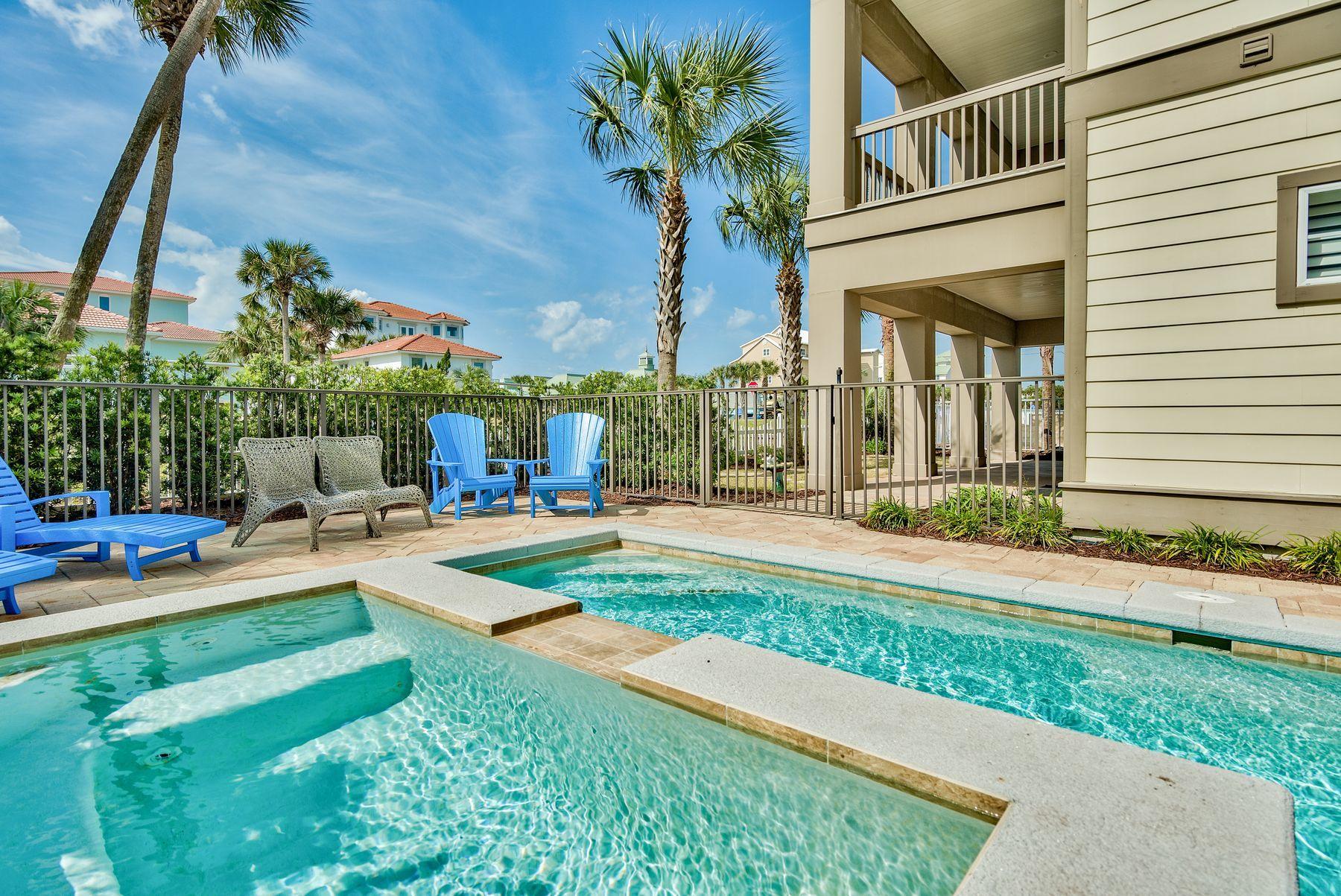 Crystal Shores - Residential