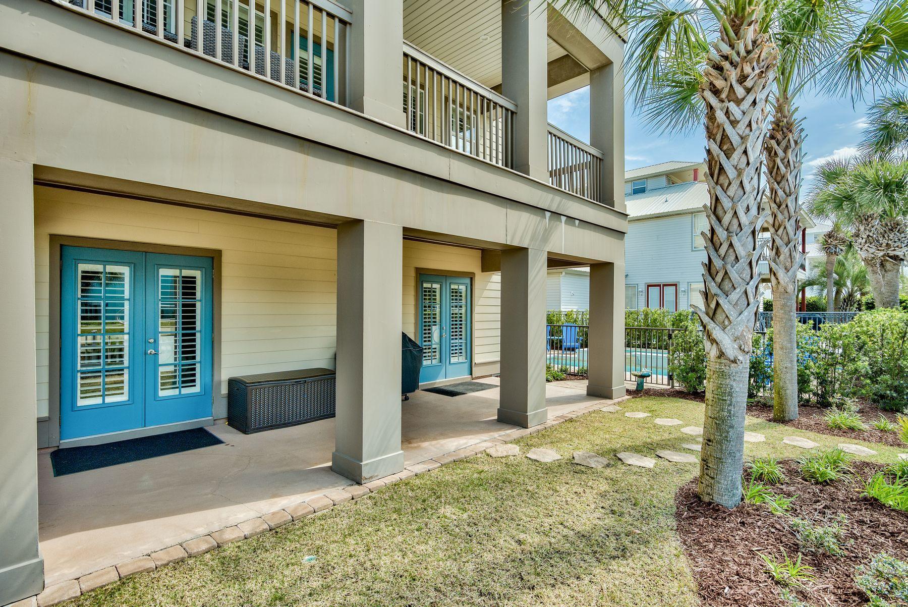 Crystal Shores - Residential