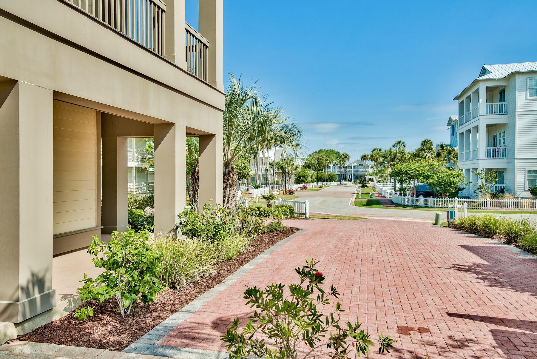 Crystal Shores - Residential