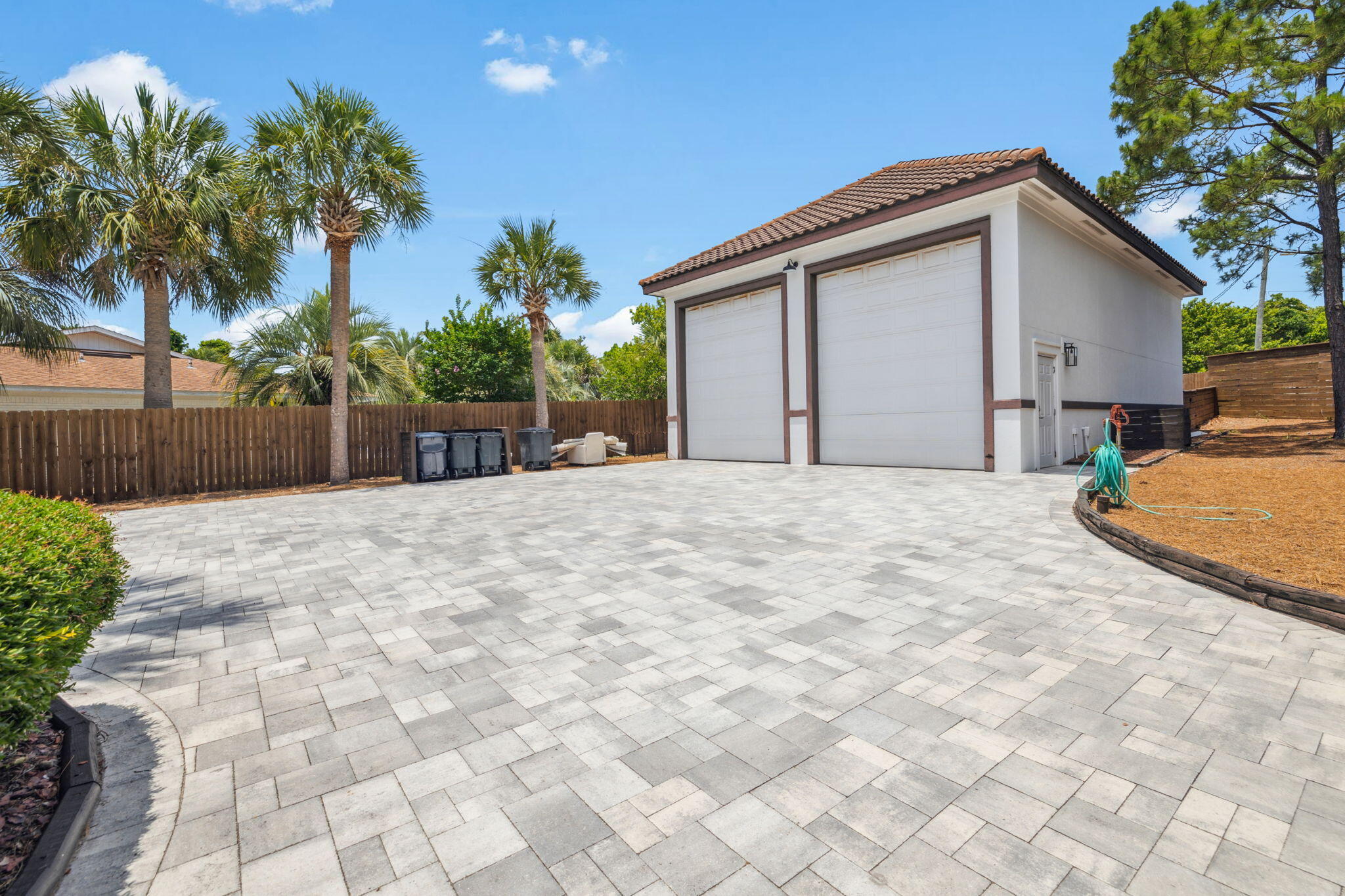 GULF PINES - Residential