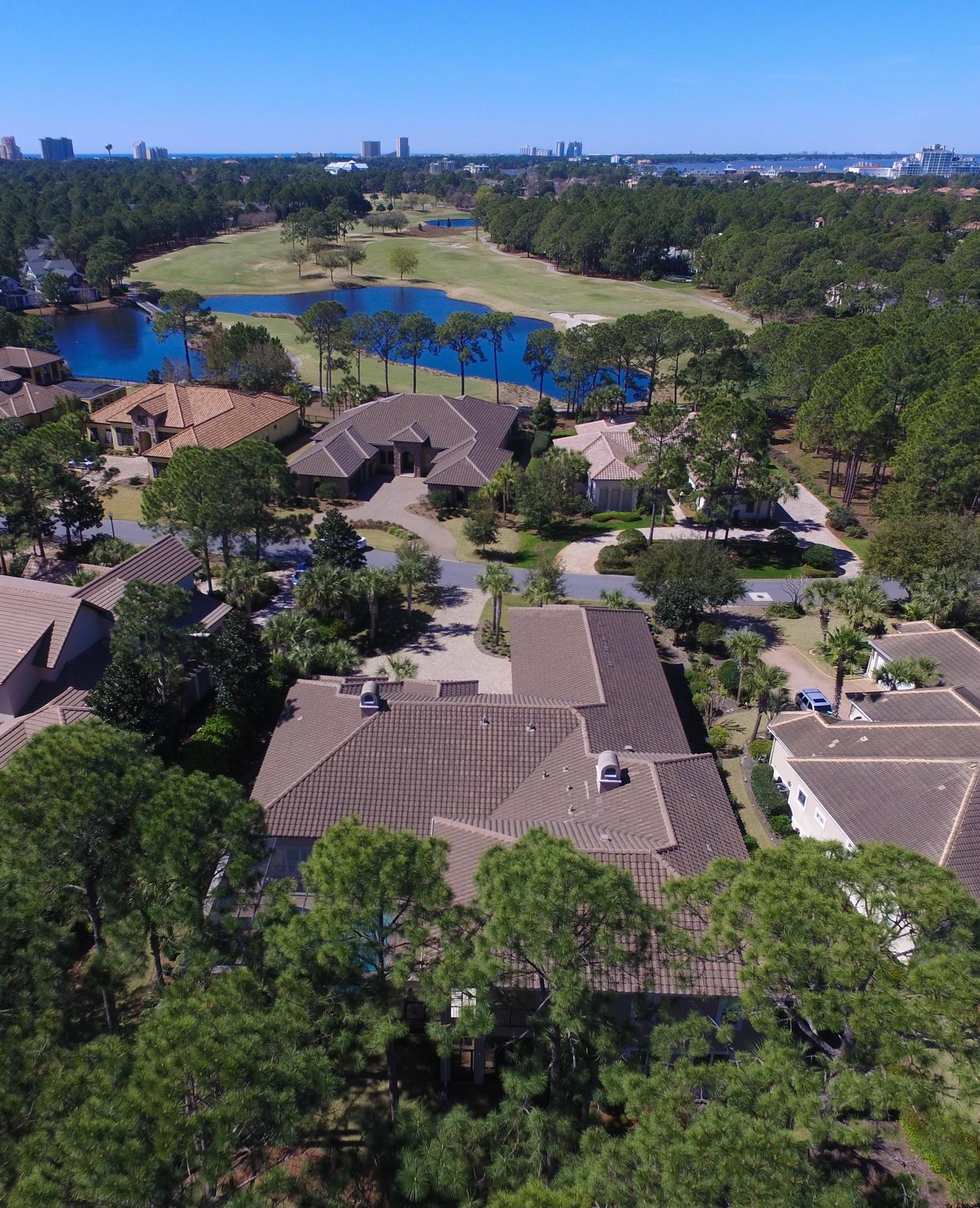 ISLAND GREEN - Residential