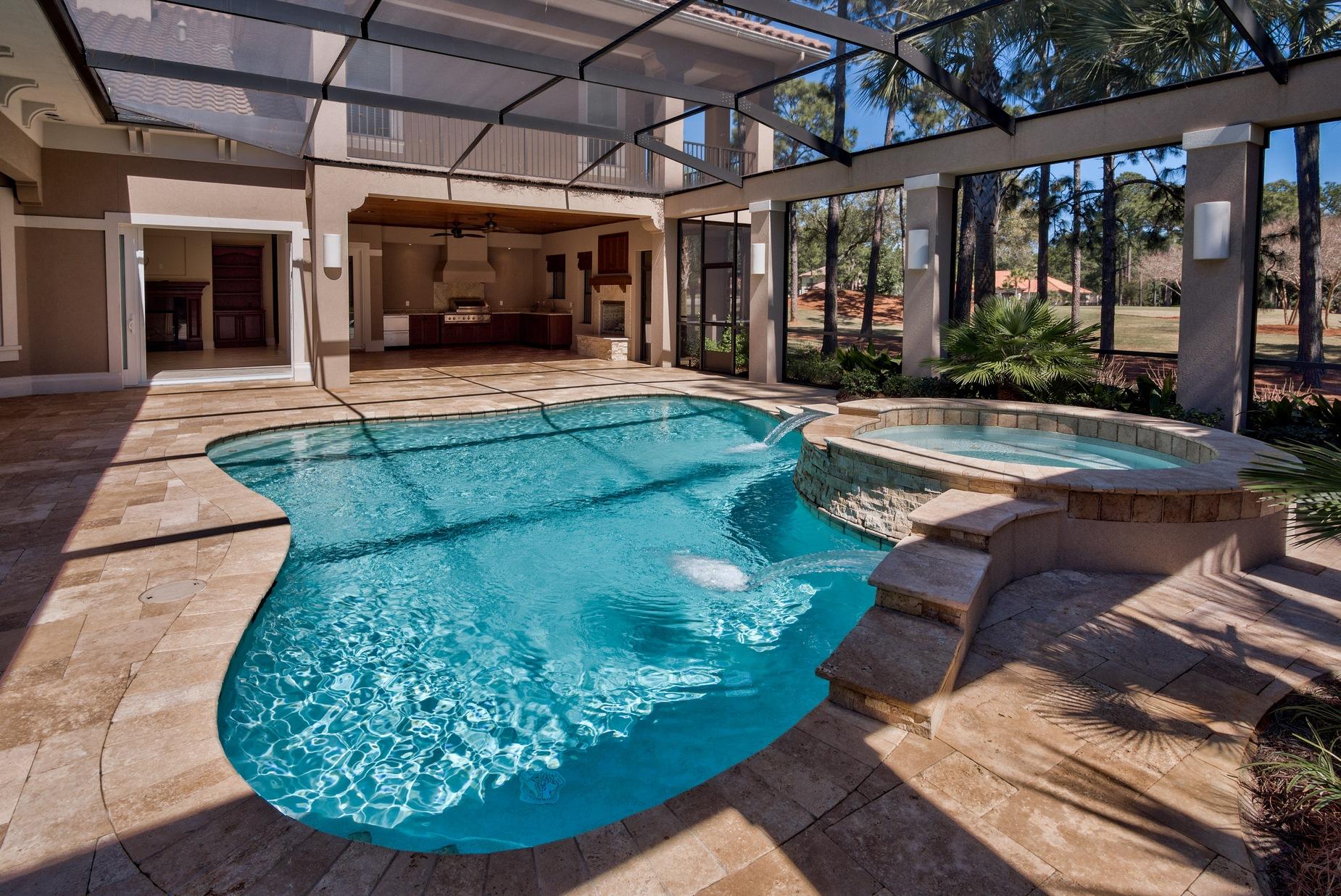 ISLAND GREEN - Residential