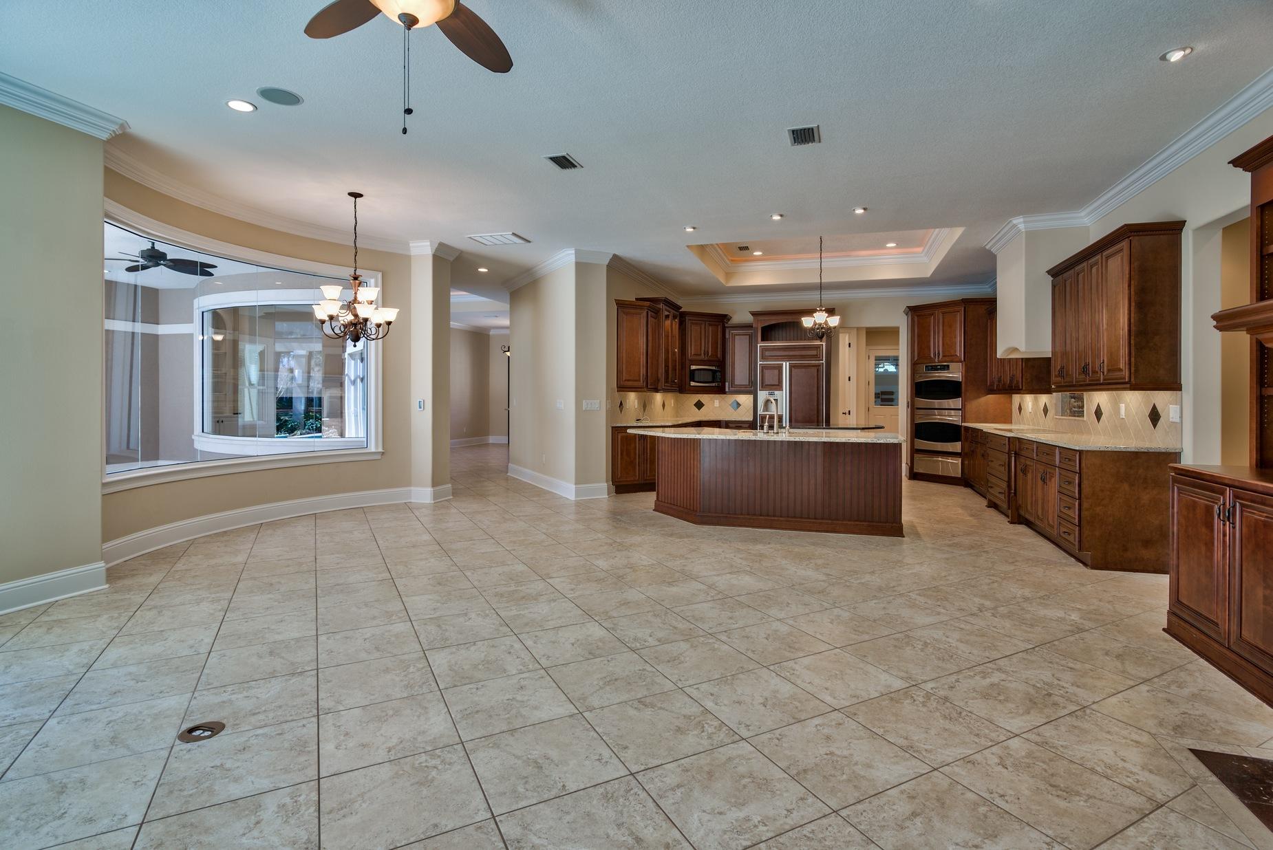 ISLAND GREEN - Residential