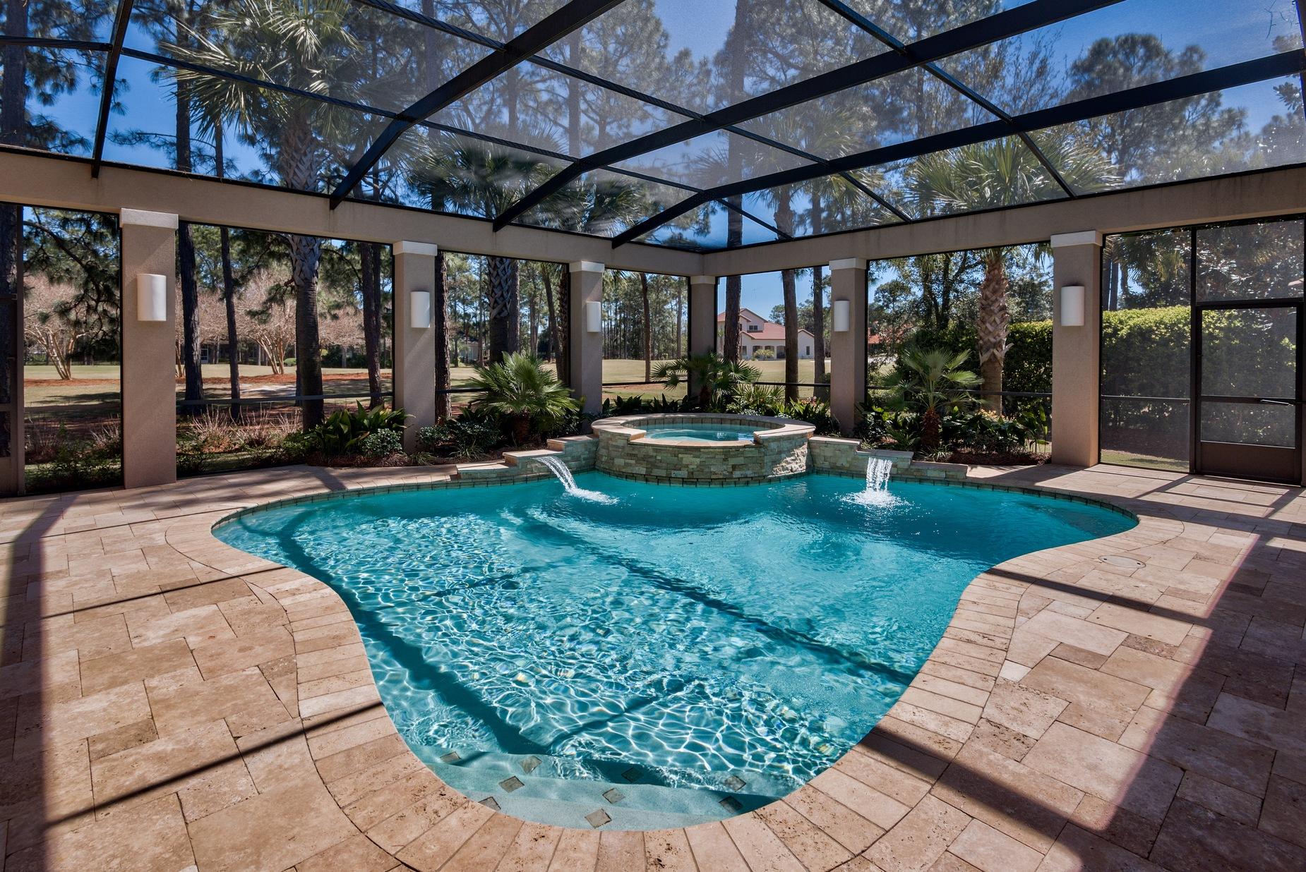 ISLAND GREEN - Residential