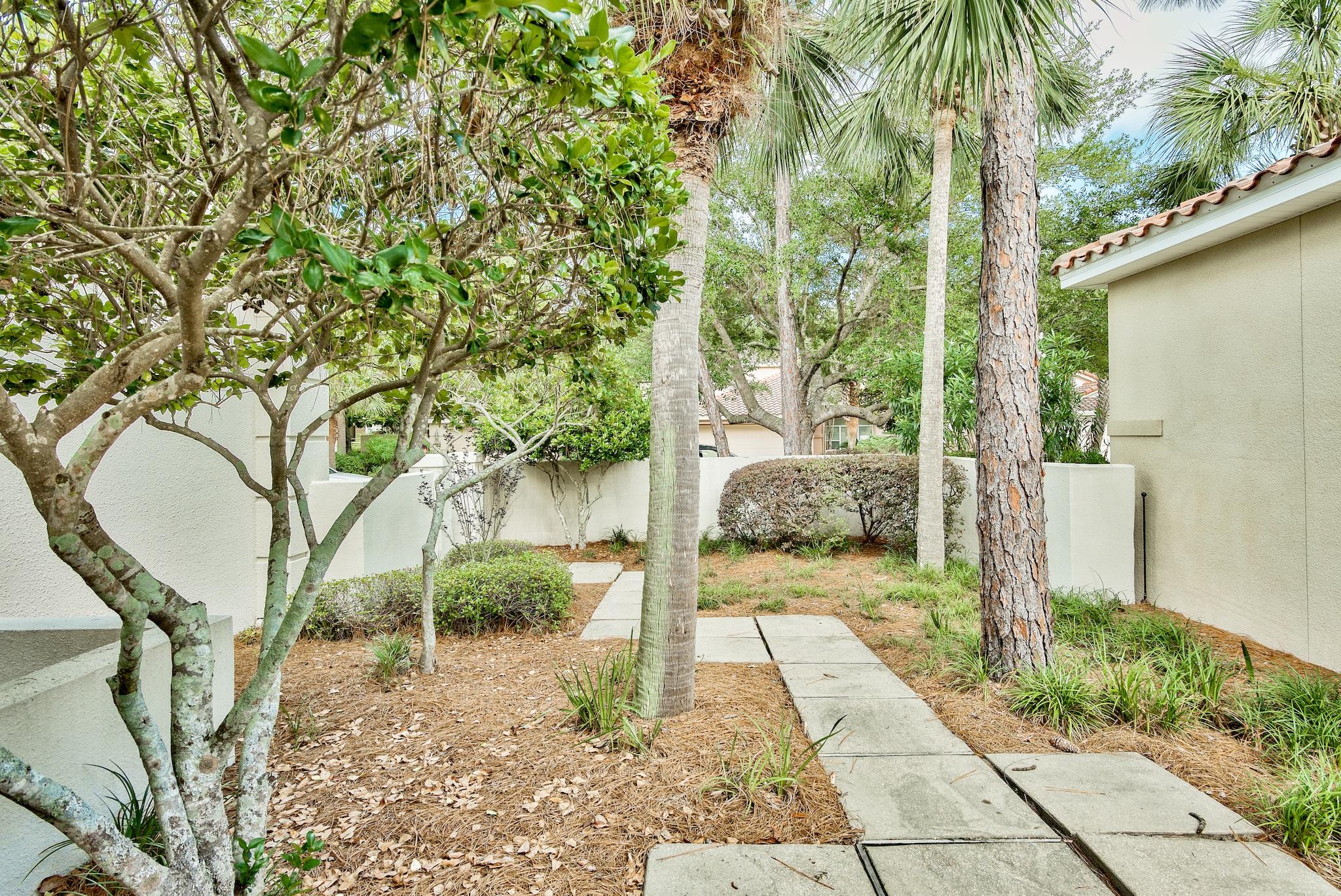 LEGEND CREEK AT SANDESTIN - Residential