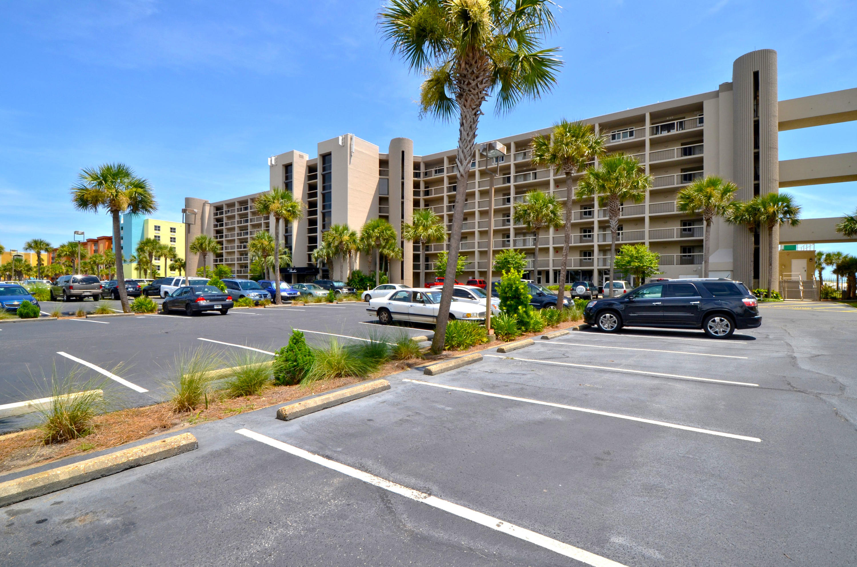 BREAKERS OF FWB PH II - Residential