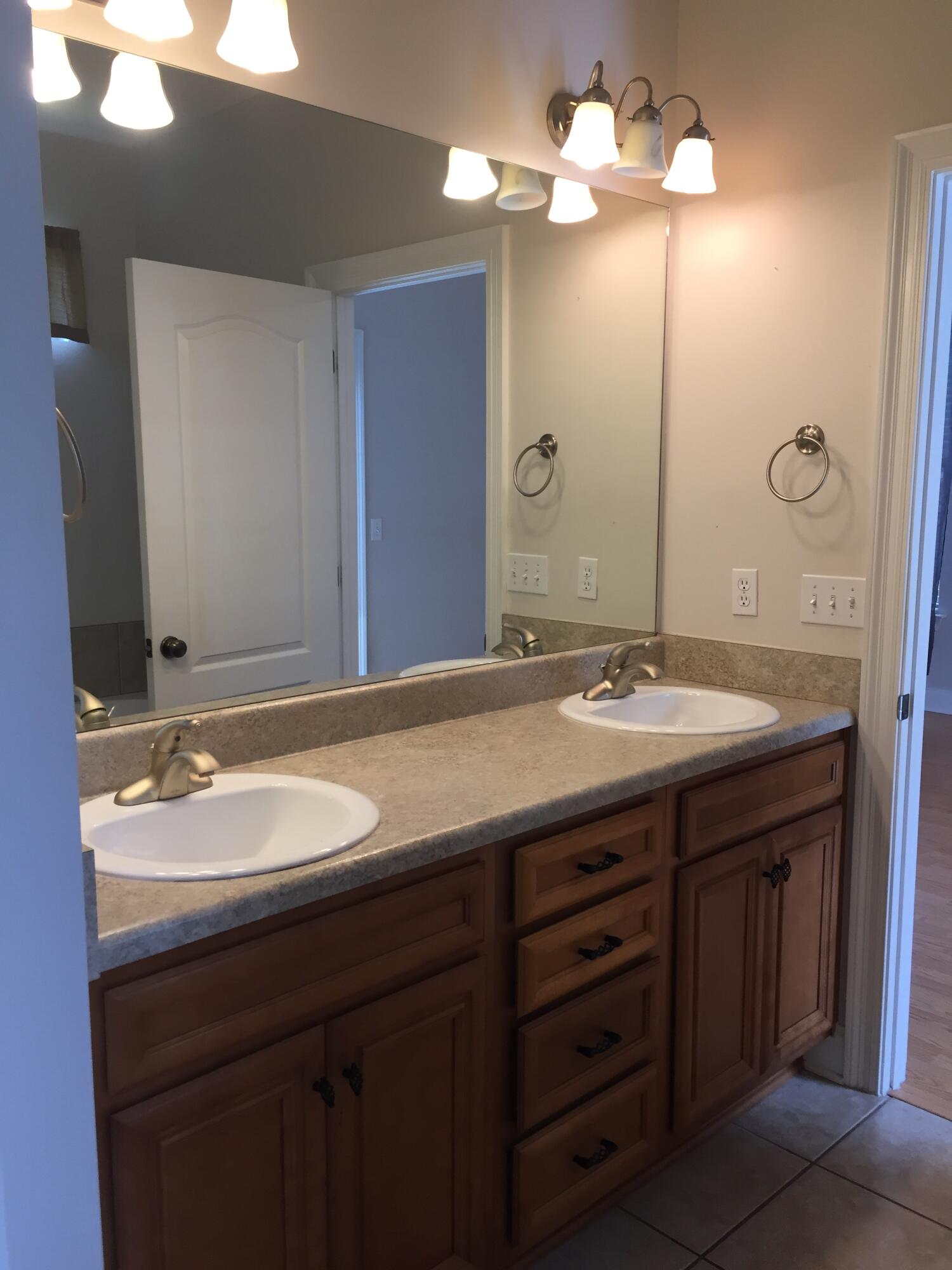 TANAGER OAKS - Residential Lease