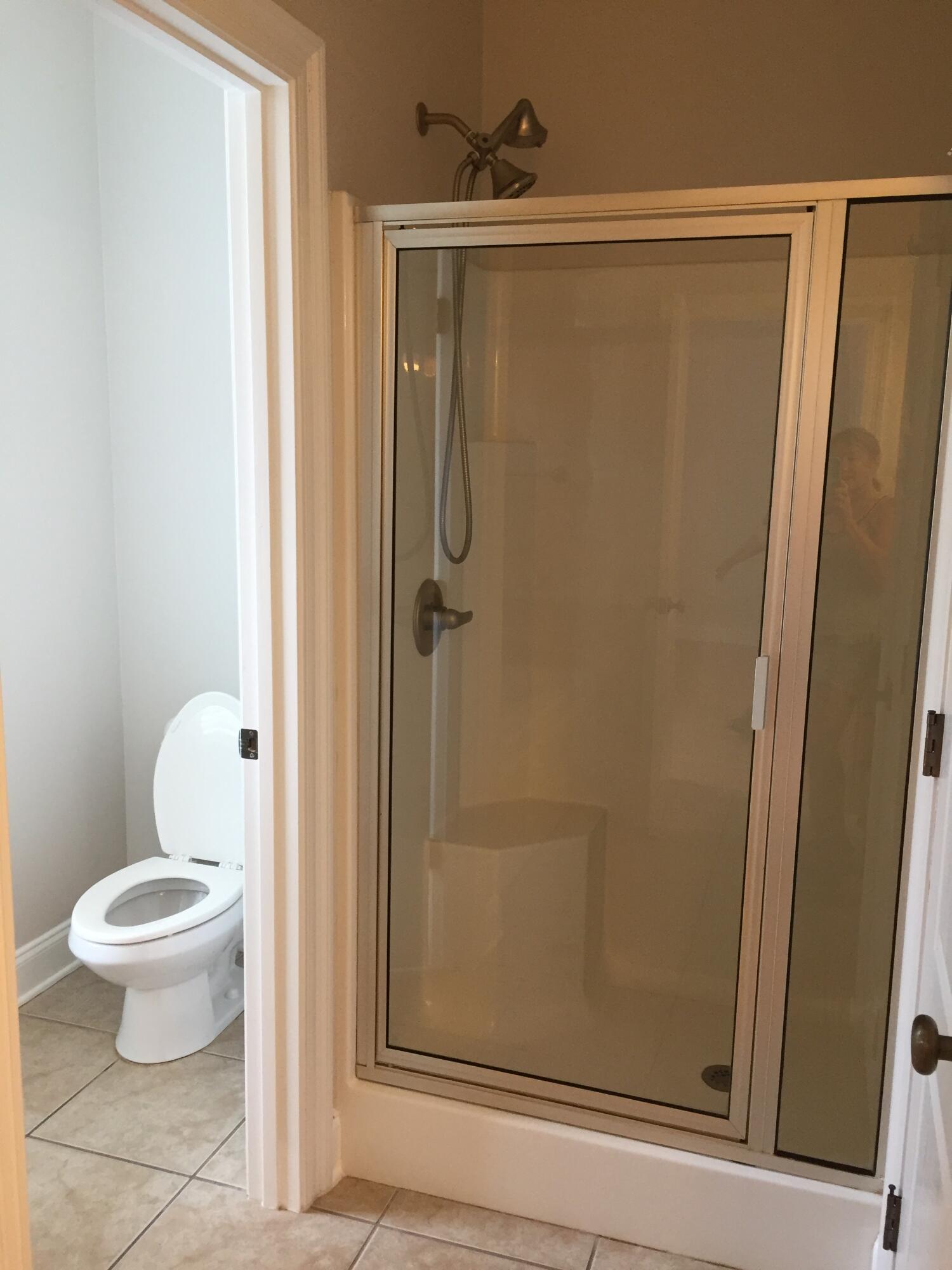 TANAGER OAKS - Residential Lease