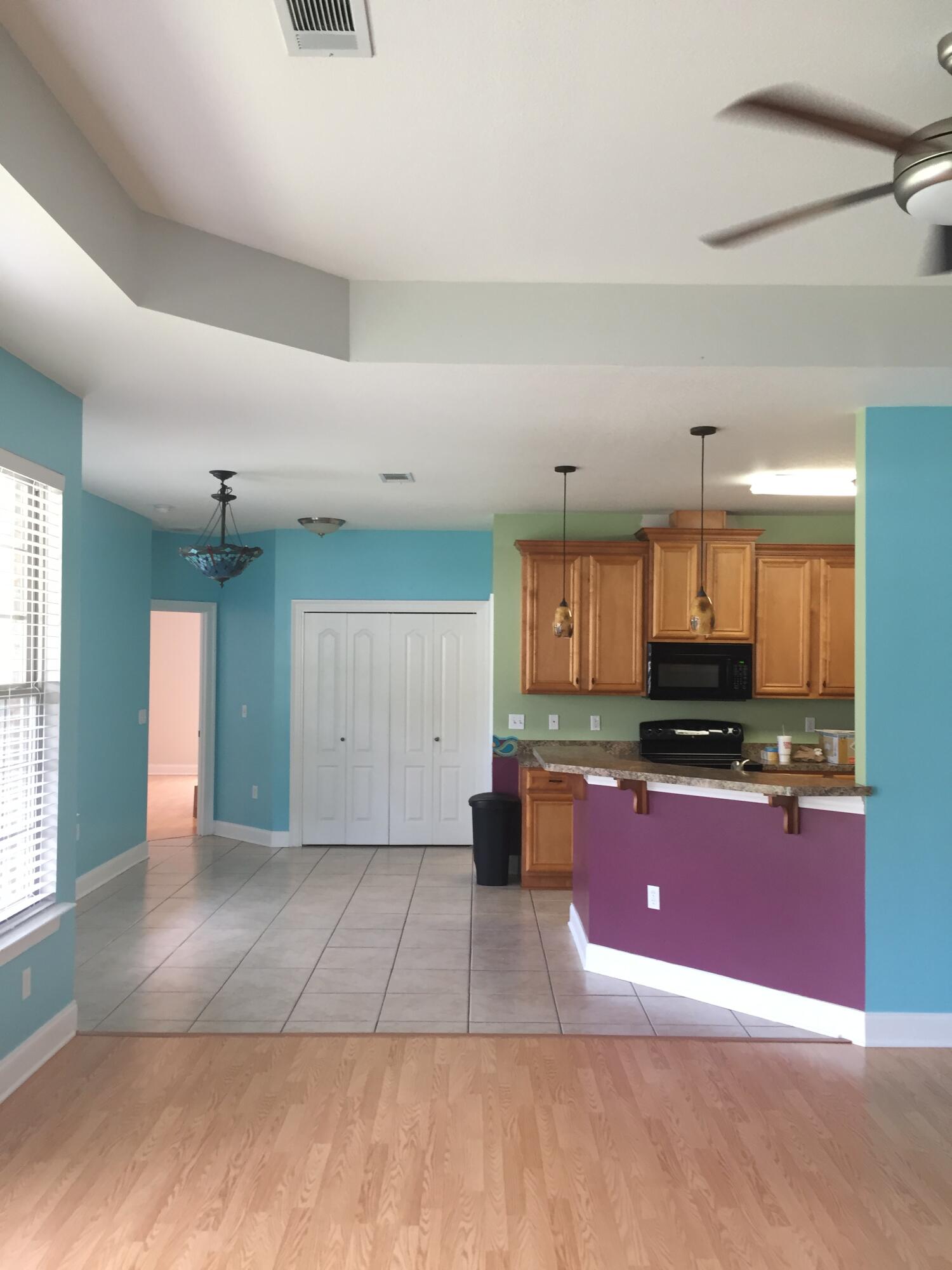 TANAGER OAKS - Residential Lease