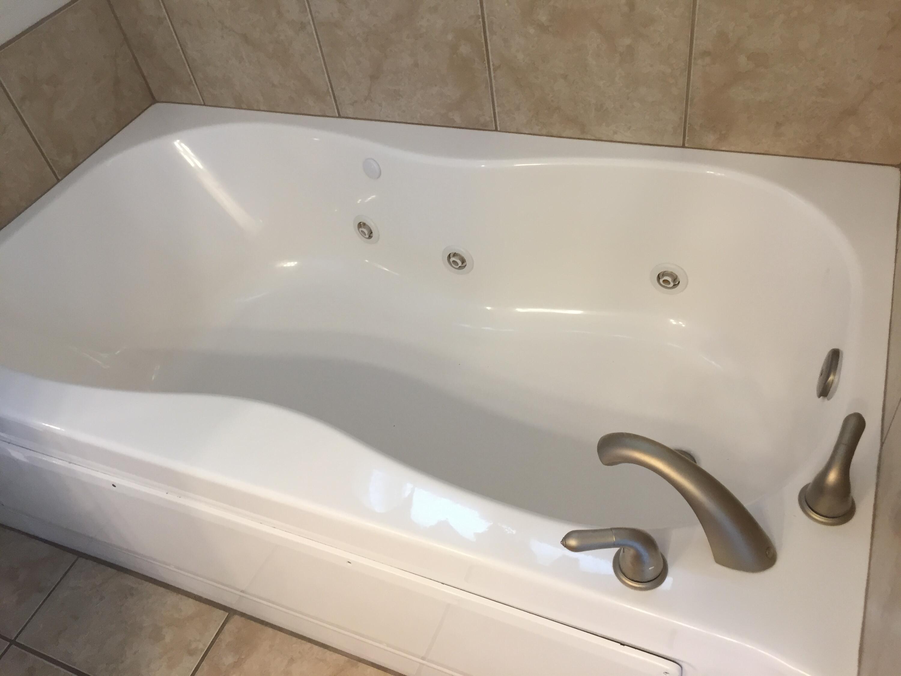 TANAGER OAKS - Residential Lease