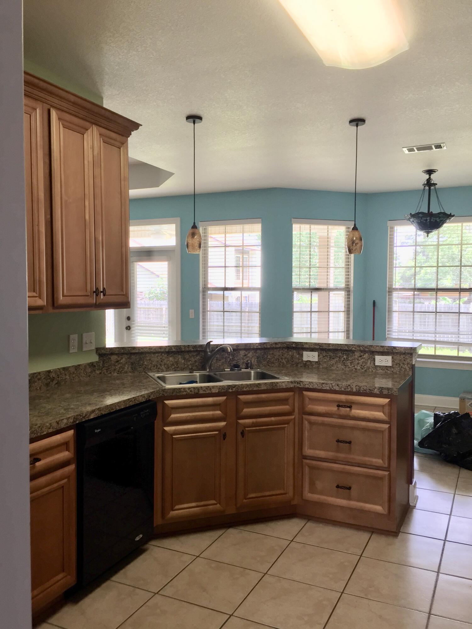 TANAGER OAKS - Residential Lease