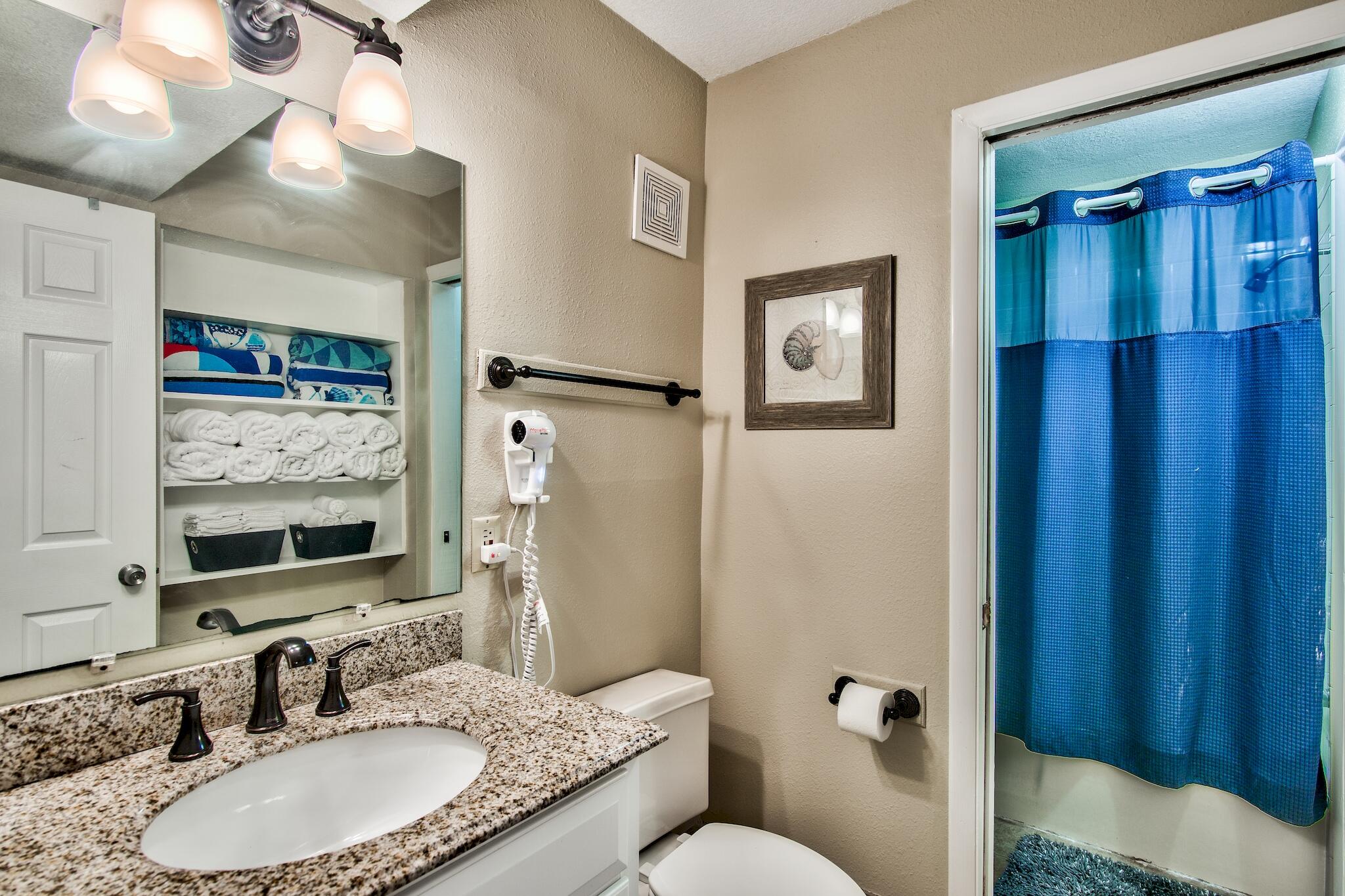 SUMMIT CONDOMINIUM, THE - Residential