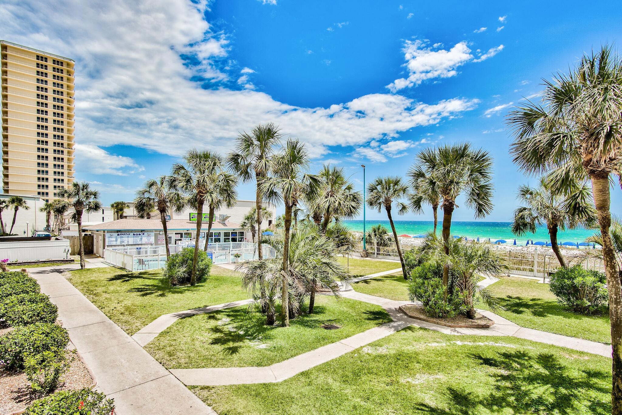 SUMMIT CONDOMINIUM, THE - Residential