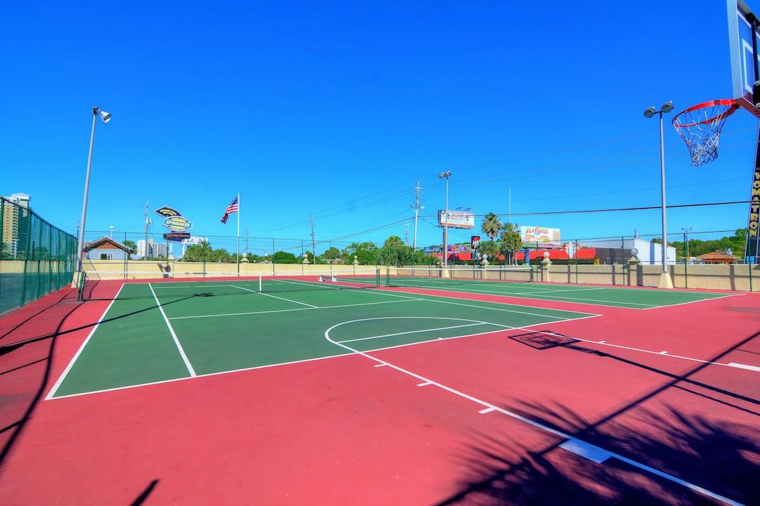 SUMMIT CONDOMINIUM, THE - Residential