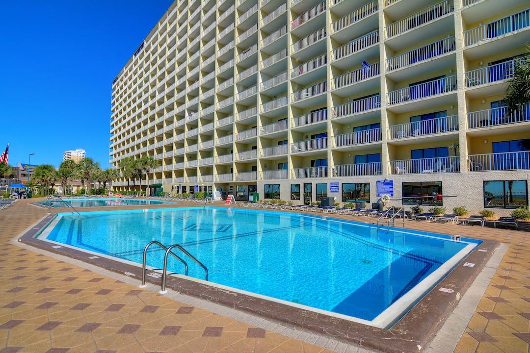 SUMMIT CONDOMINIUM, THE - Residential