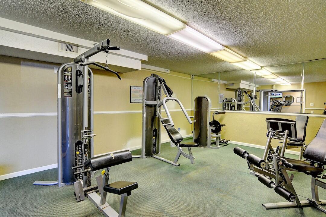 SUMMIT CONDOMINIUM, THE - Residential