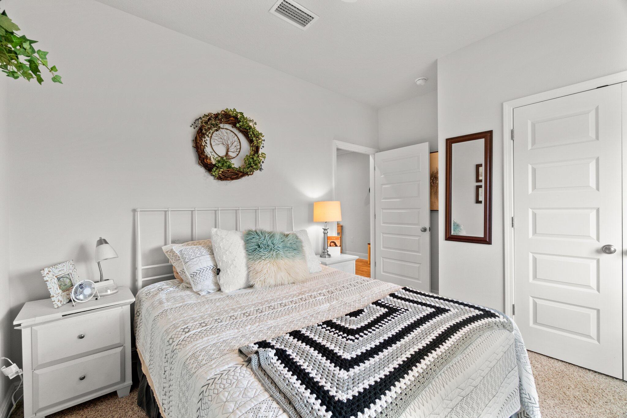 HAMMOCK BAY - FIREFLY - Residential