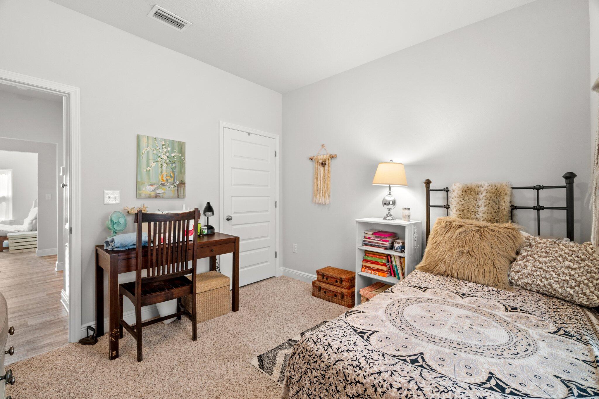 HAMMOCK BAY - FIREFLY - Residential