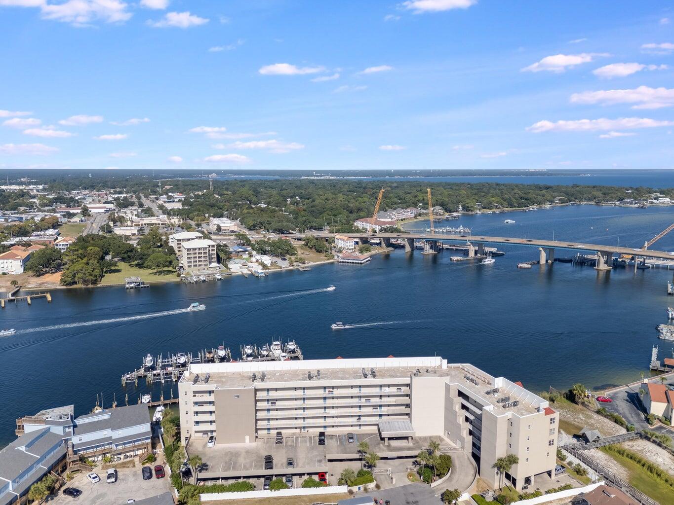 PALM COURT YACHT CLUB - Residential