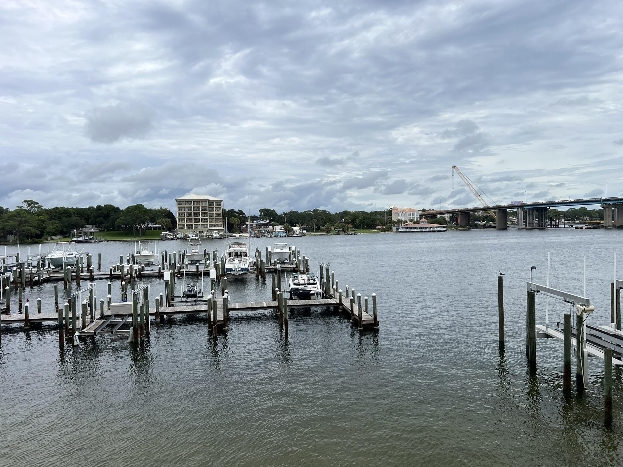 PALM COURT YACHT CLUB - Residential