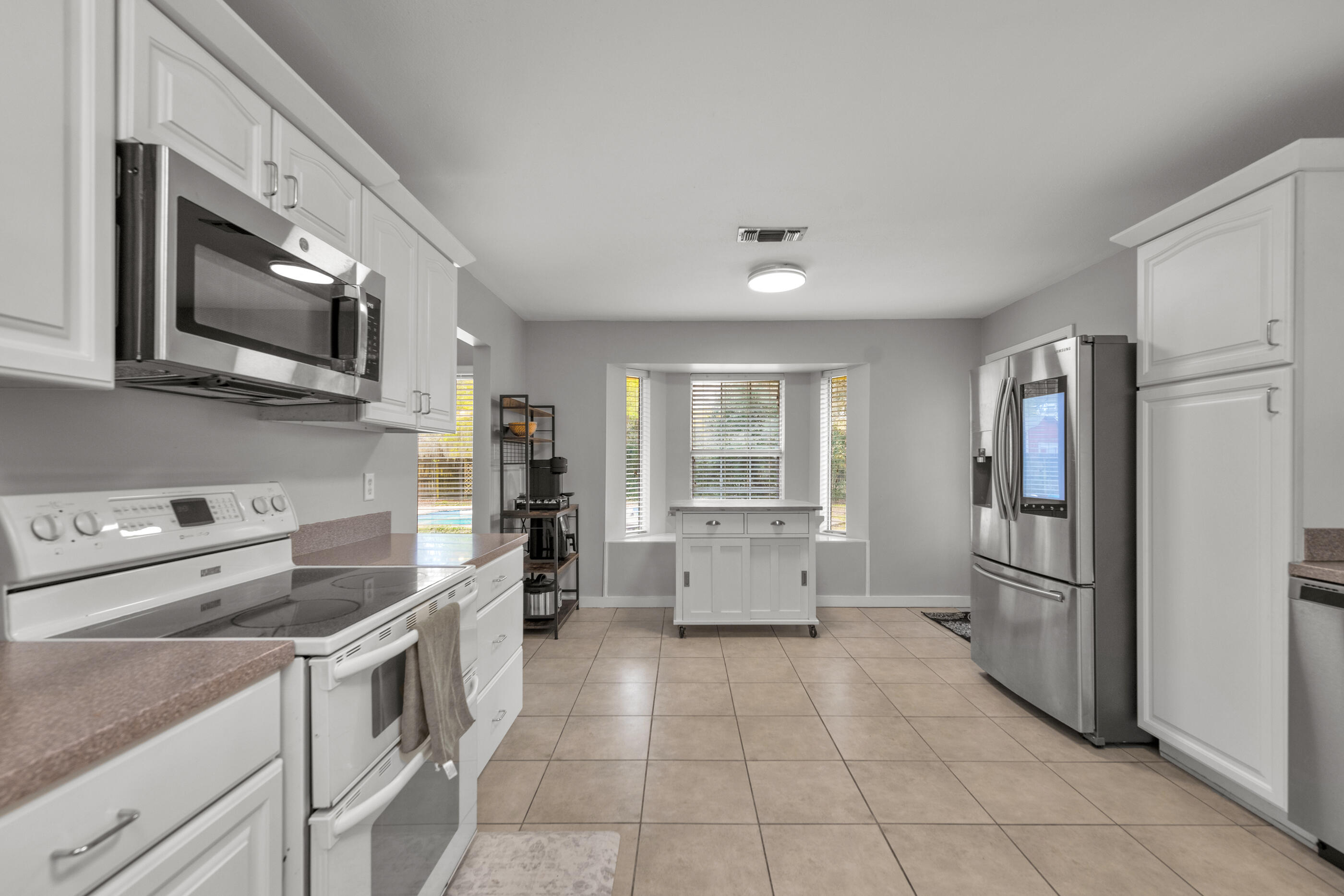 FOREST MANOR 1ST ADDN - Residential