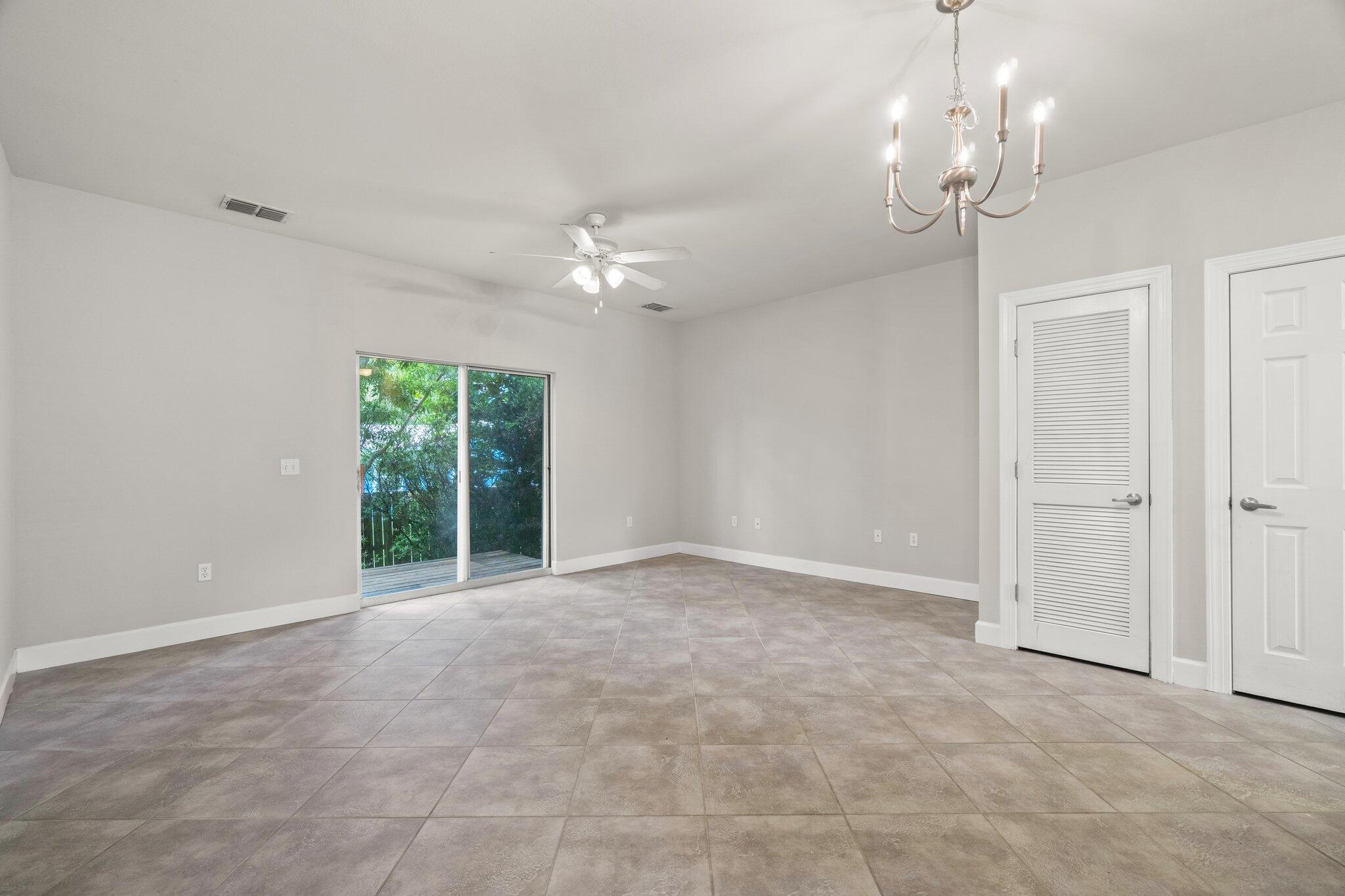 palms of Freeport - Residential Lease