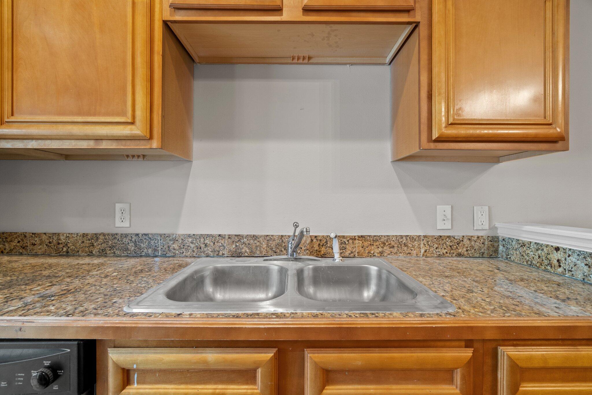 palms of Freeport - Residential Lease