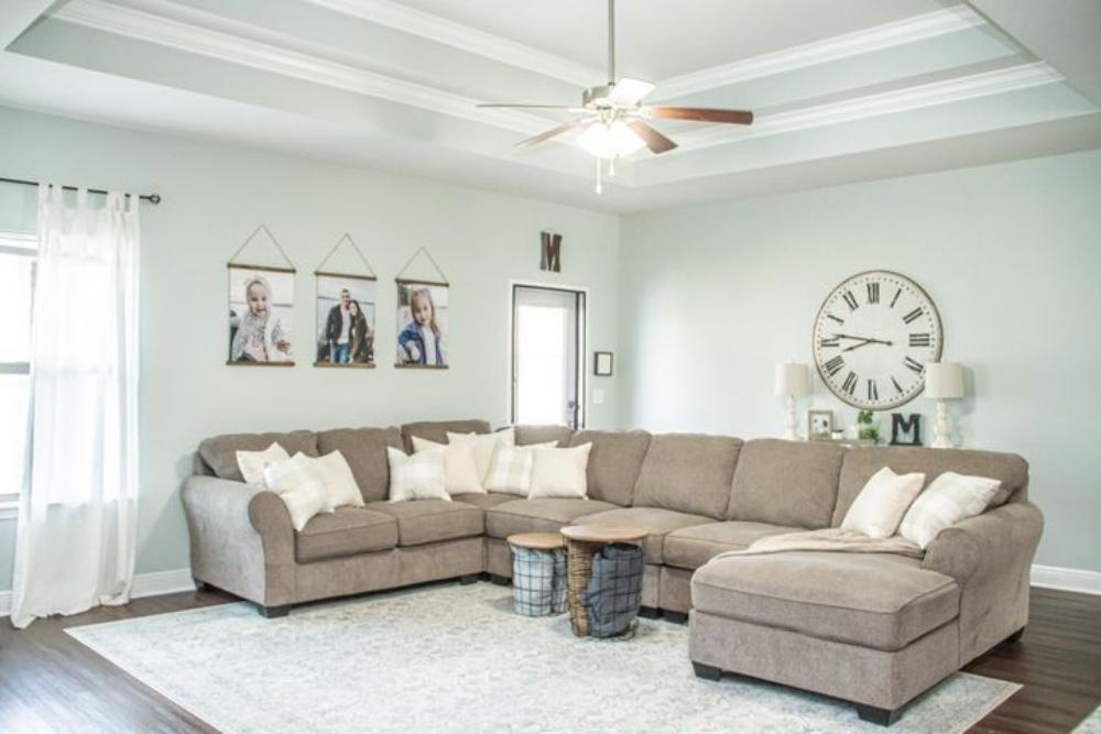 AUTUMN WOODS - Residential