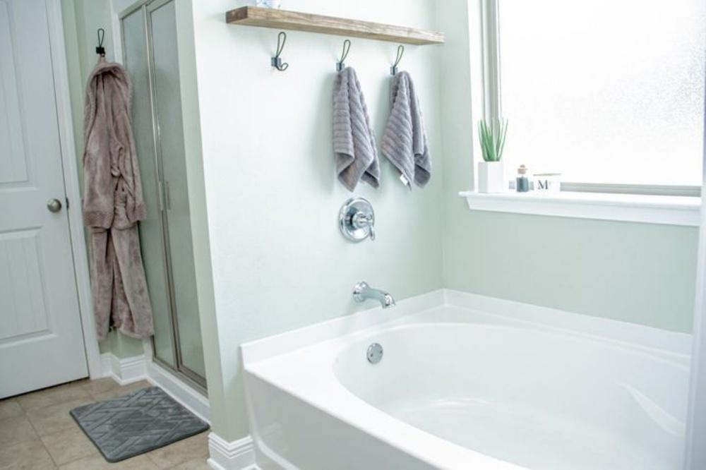 AUTUMN WOODS - Residential