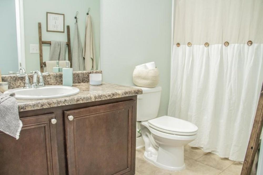 AUTUMN WOODS - Residential