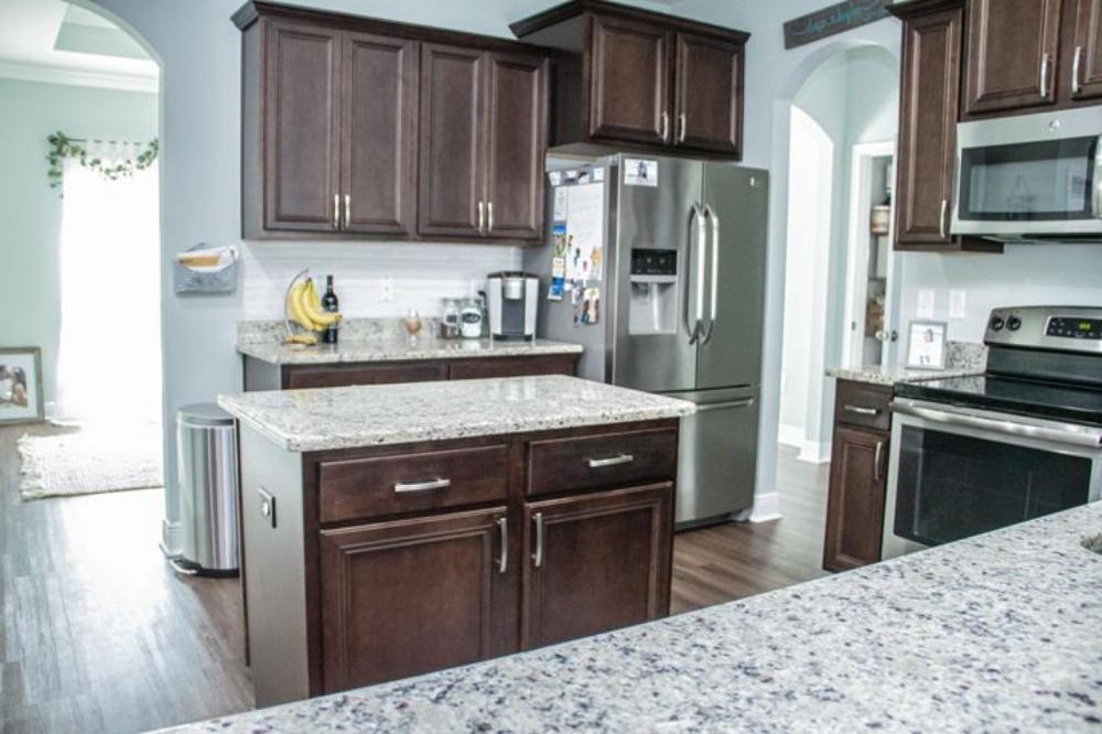 AUTUMN WOODS - Residential