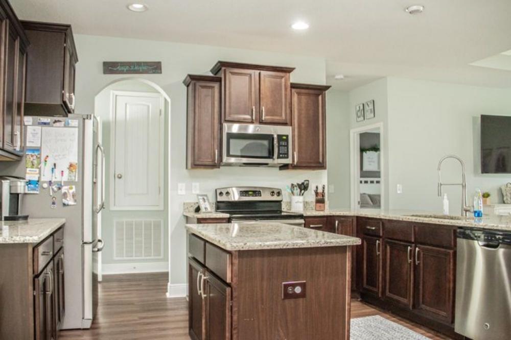 AUTUMN WOODS - Residential