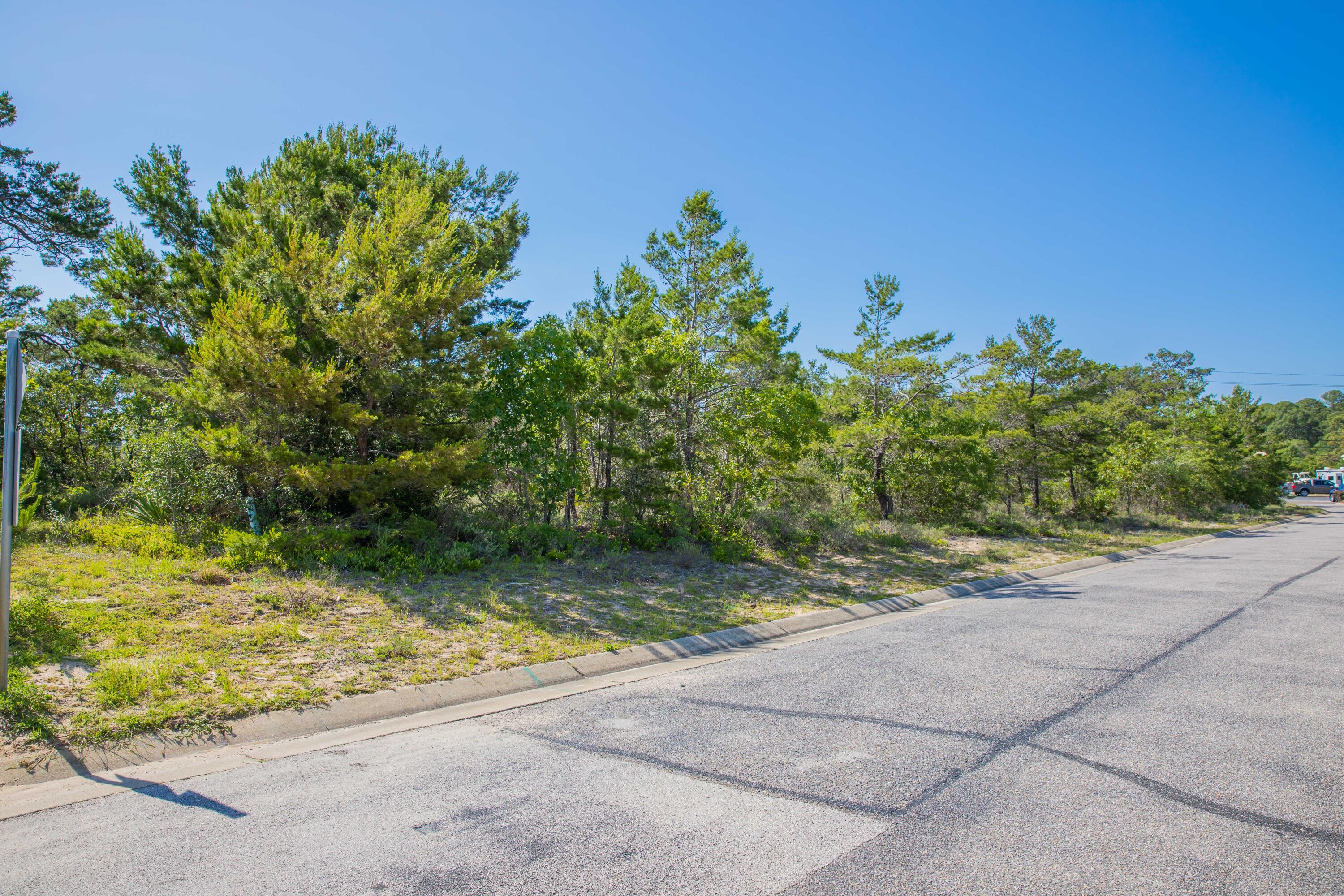 LA FONTAINE PHASE 1 - Land