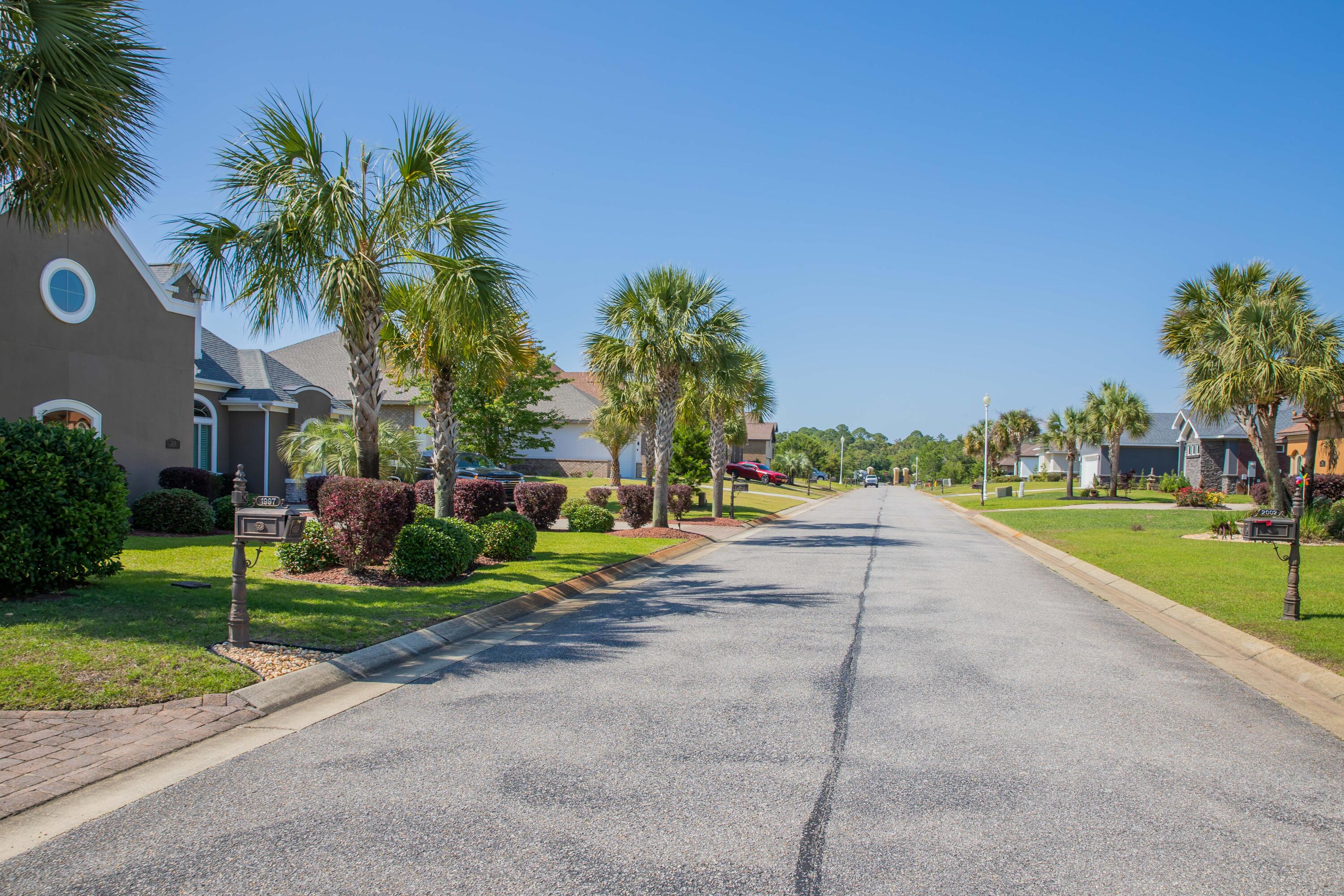 LA FONTAINE PHASE 1 - Land