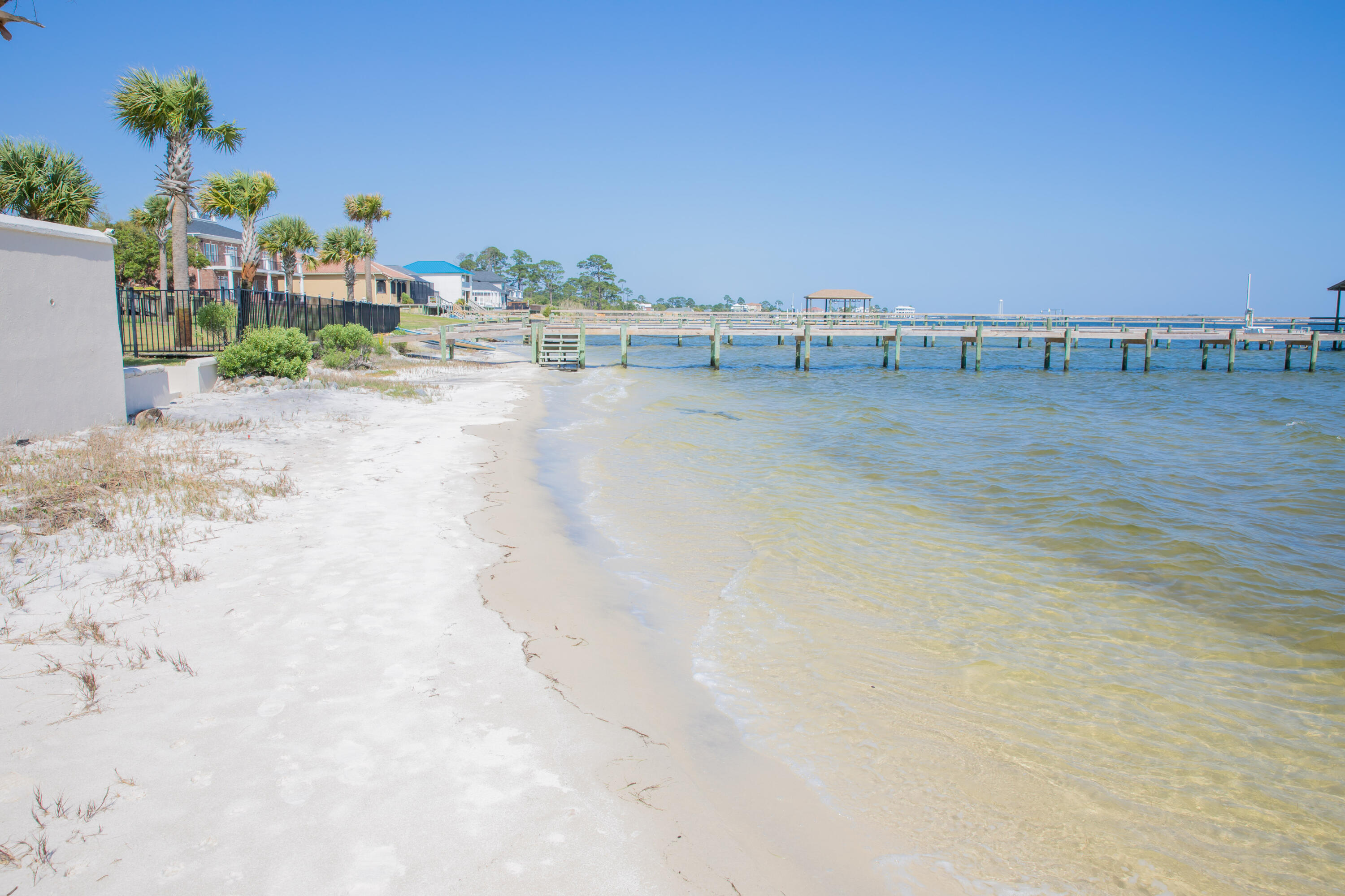 LA FONTAINE PHASE 1 - Land