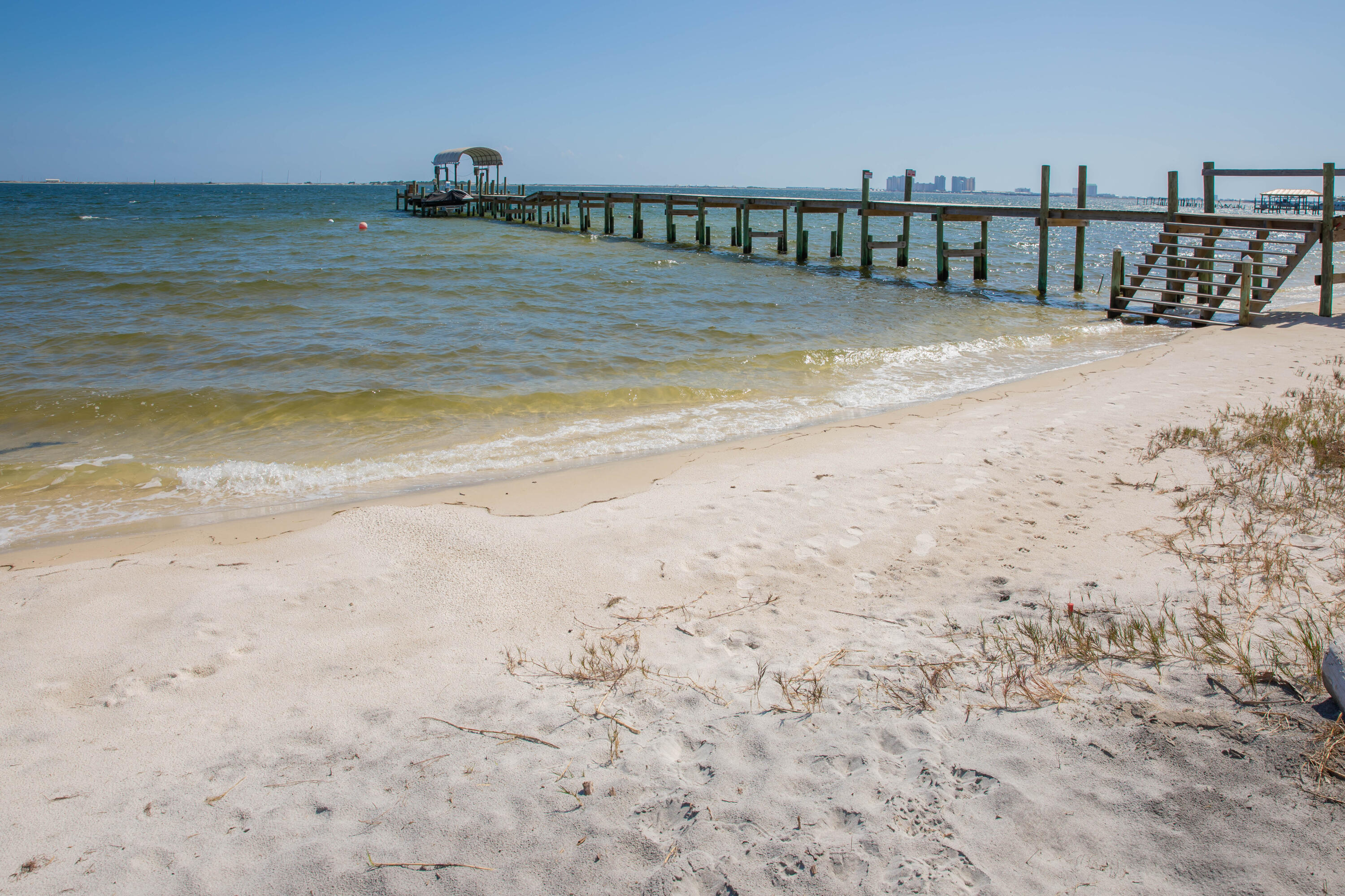 LA FONTAINE PHASE 1 - Land