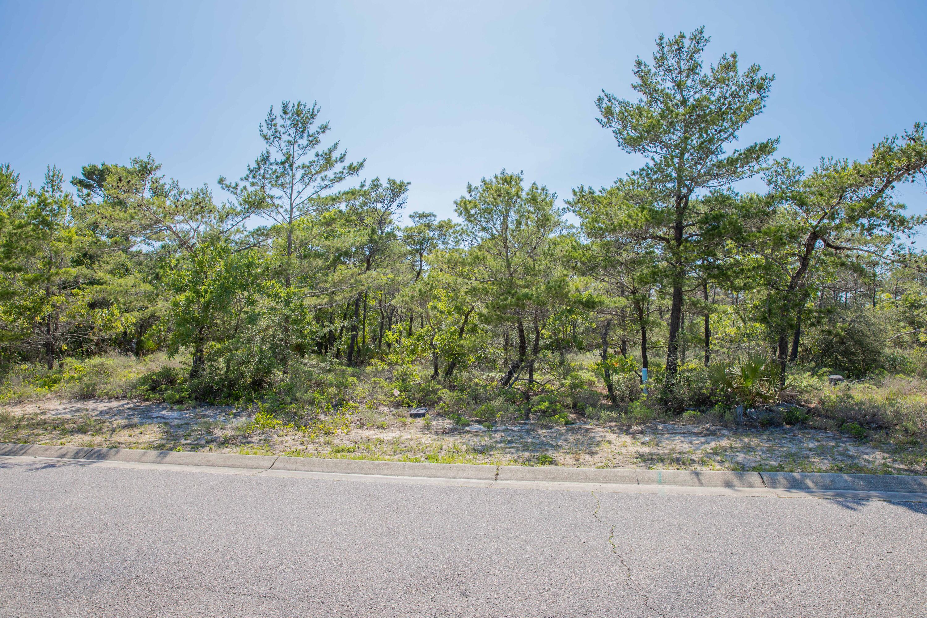 LA FONTAINE PHASE 1 - Land