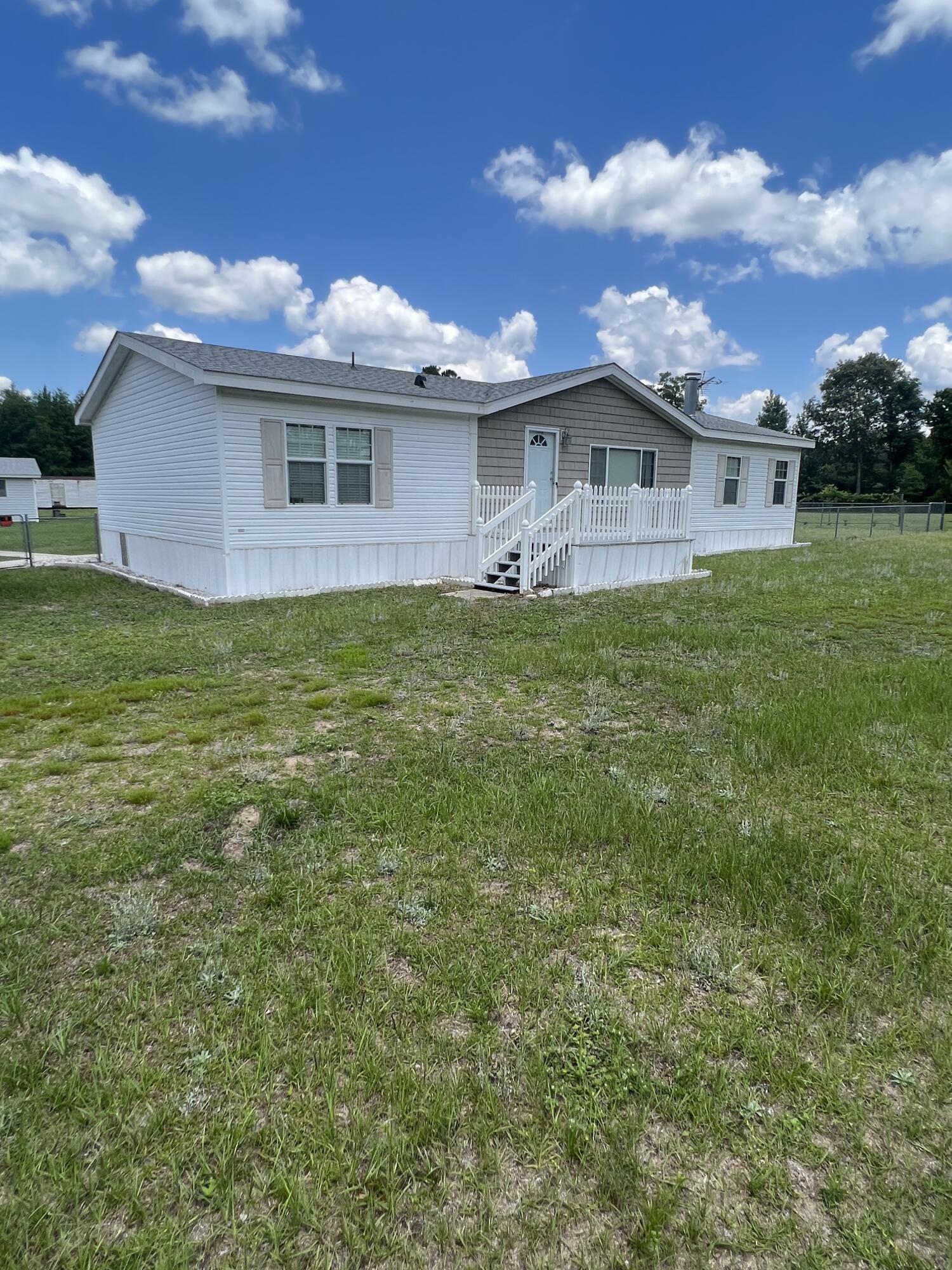 M/H NORTH (221000.10) - Residential