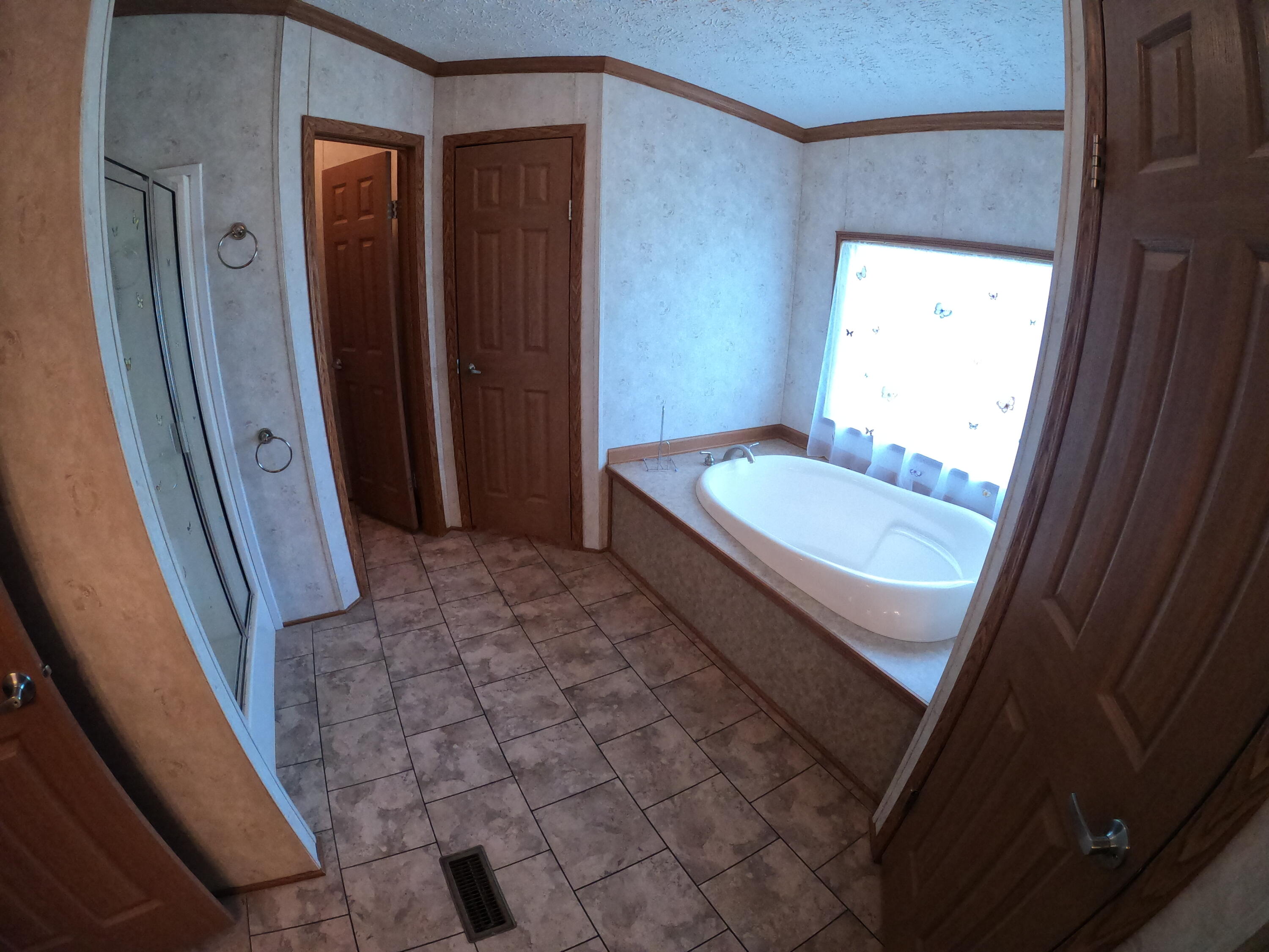 M/H NORTH (221000.10) - Residential