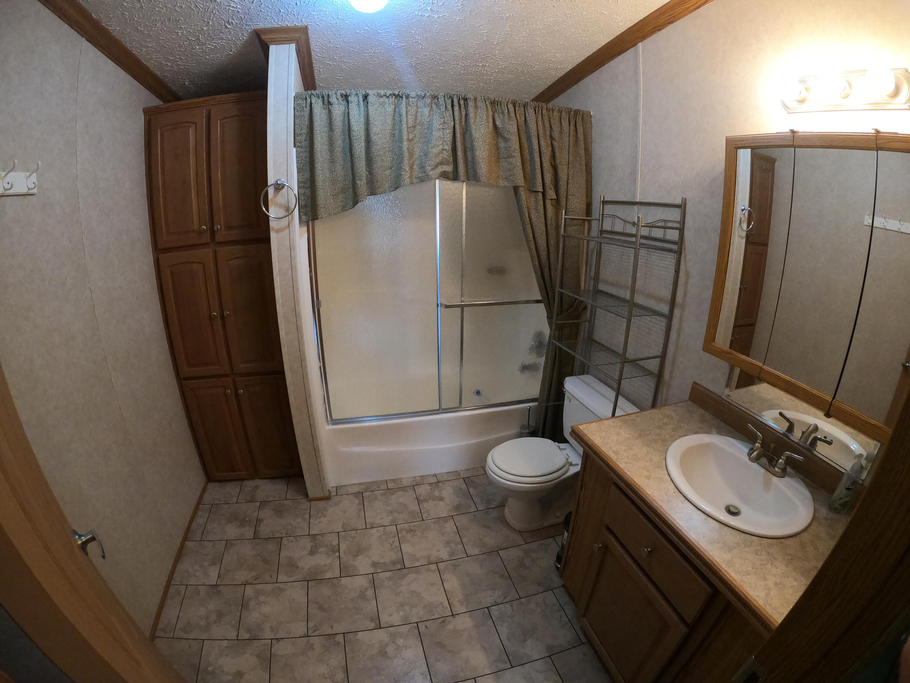 M/H NORTH (221000.10) - Residential