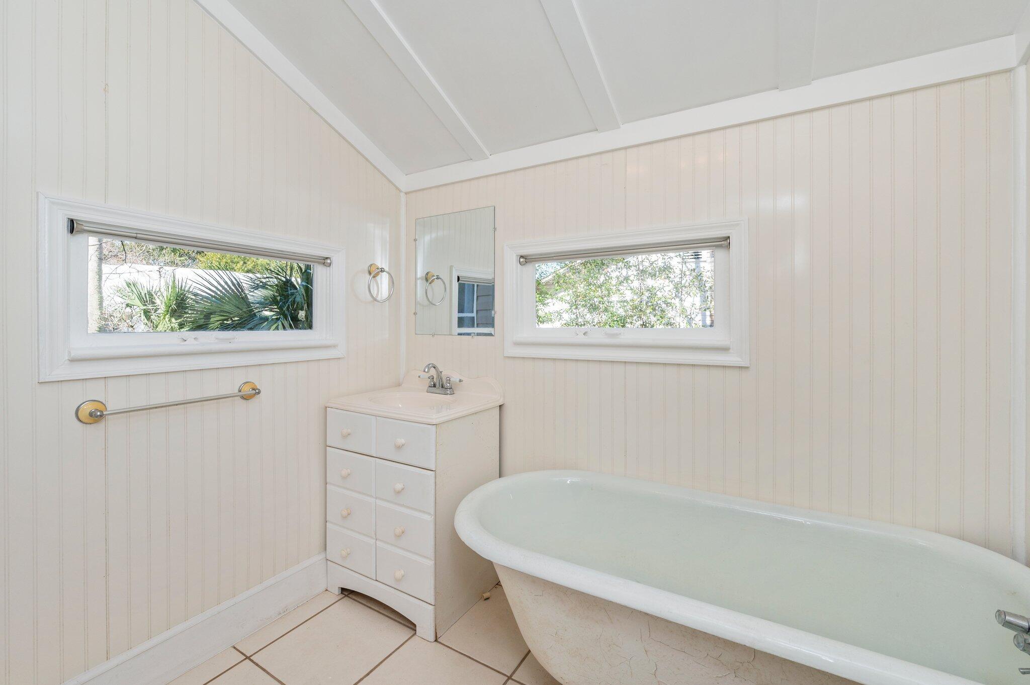 METES & BOUNDS - Residential Lease