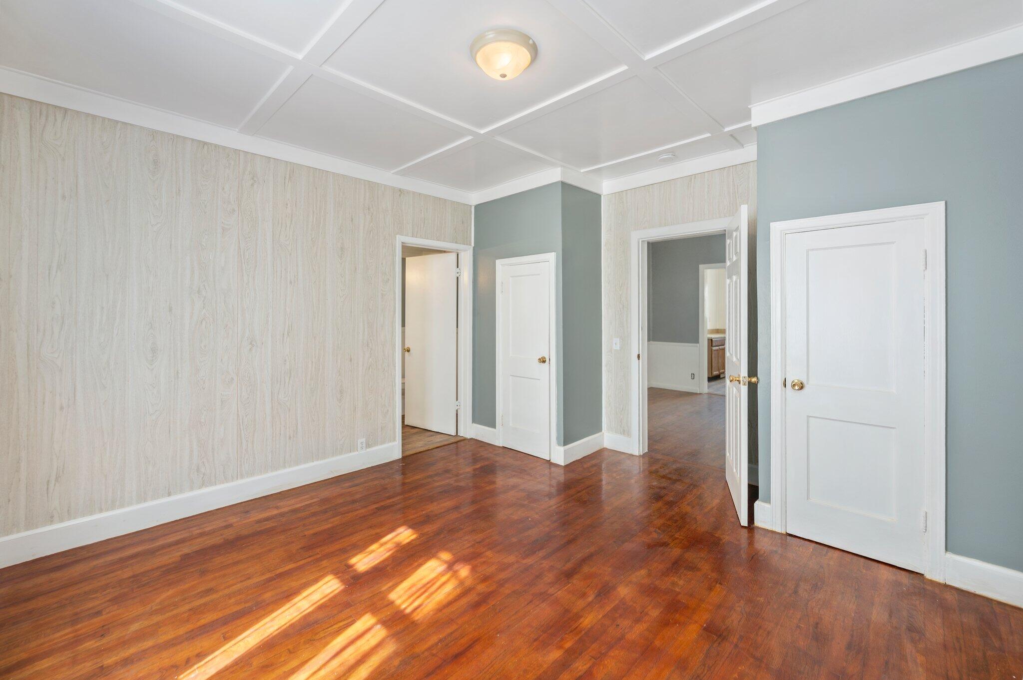 METES & BOUNDS - Residential Lease