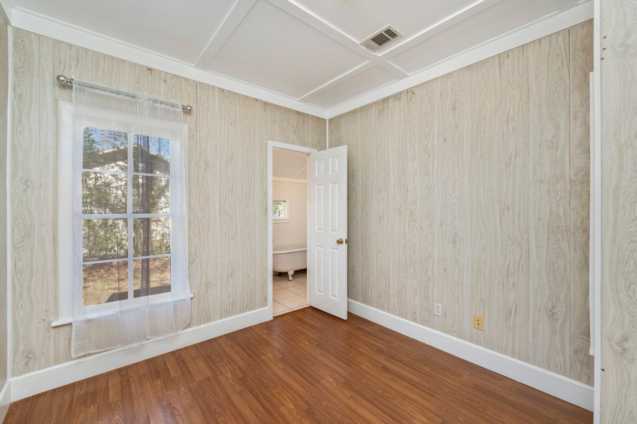 METES & BOUNDS - Residential Lease