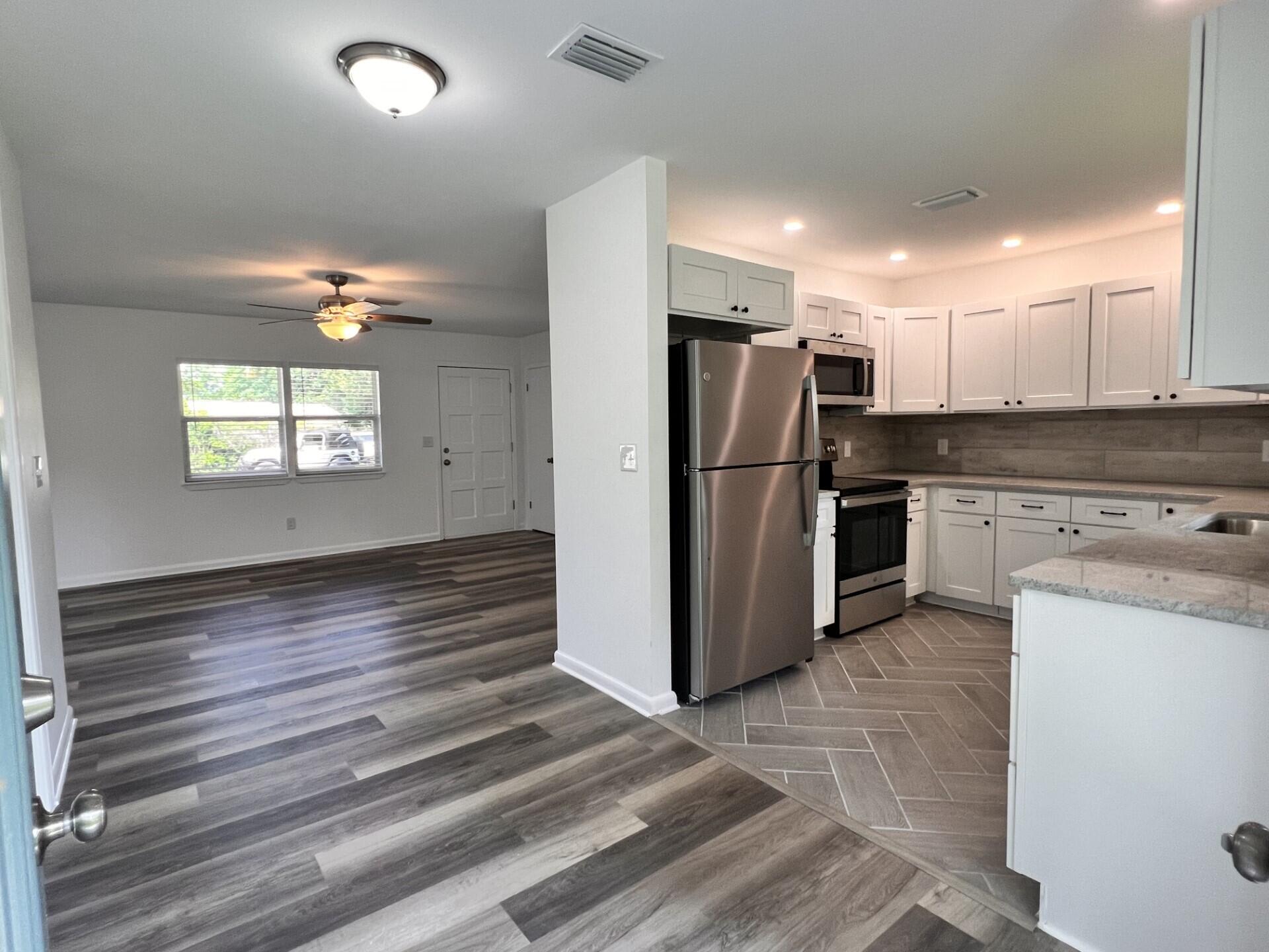 RACETRACK ROAD 1ST - Residential