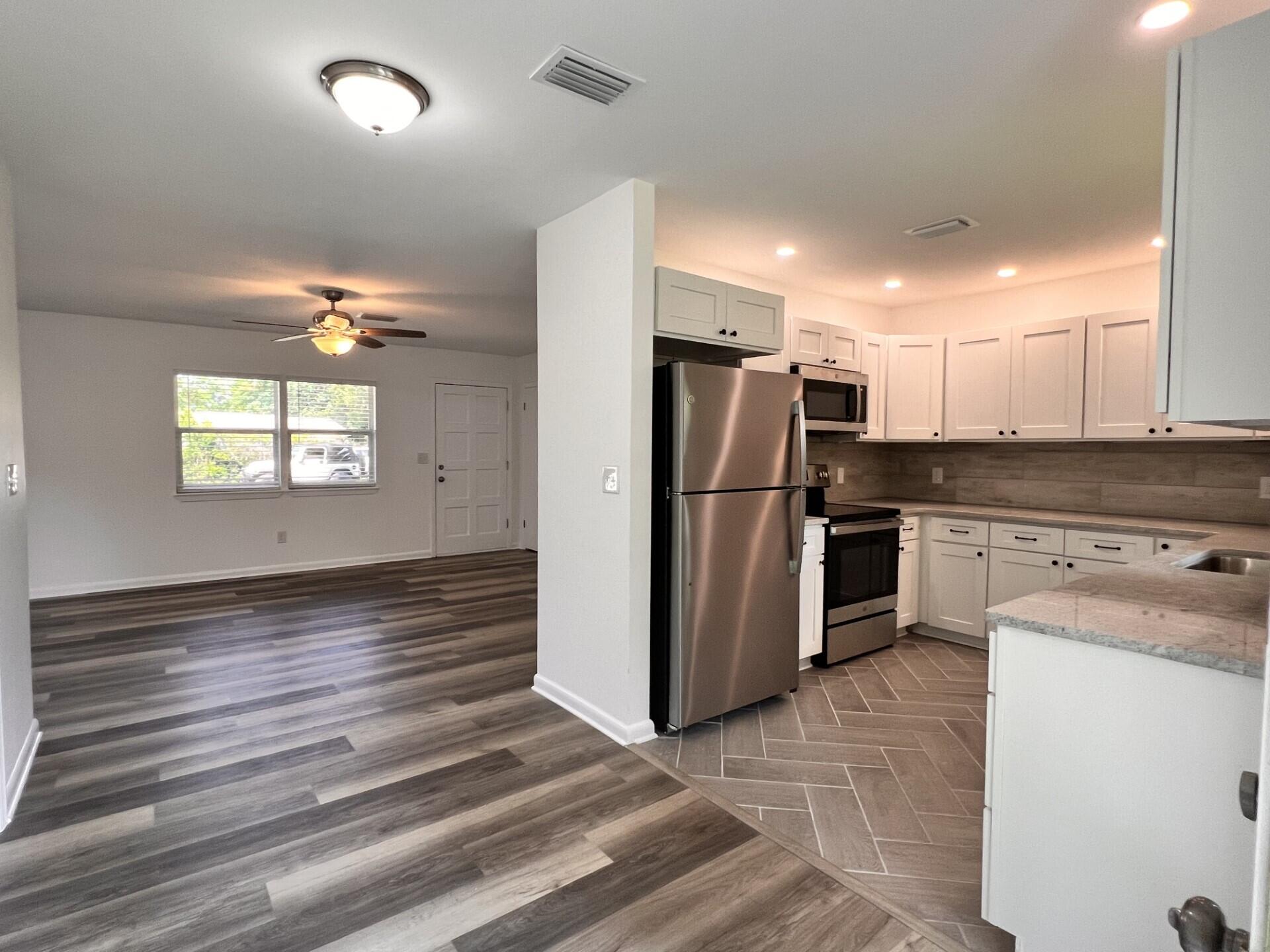 RACETRACK ROAD 1ST - Residential